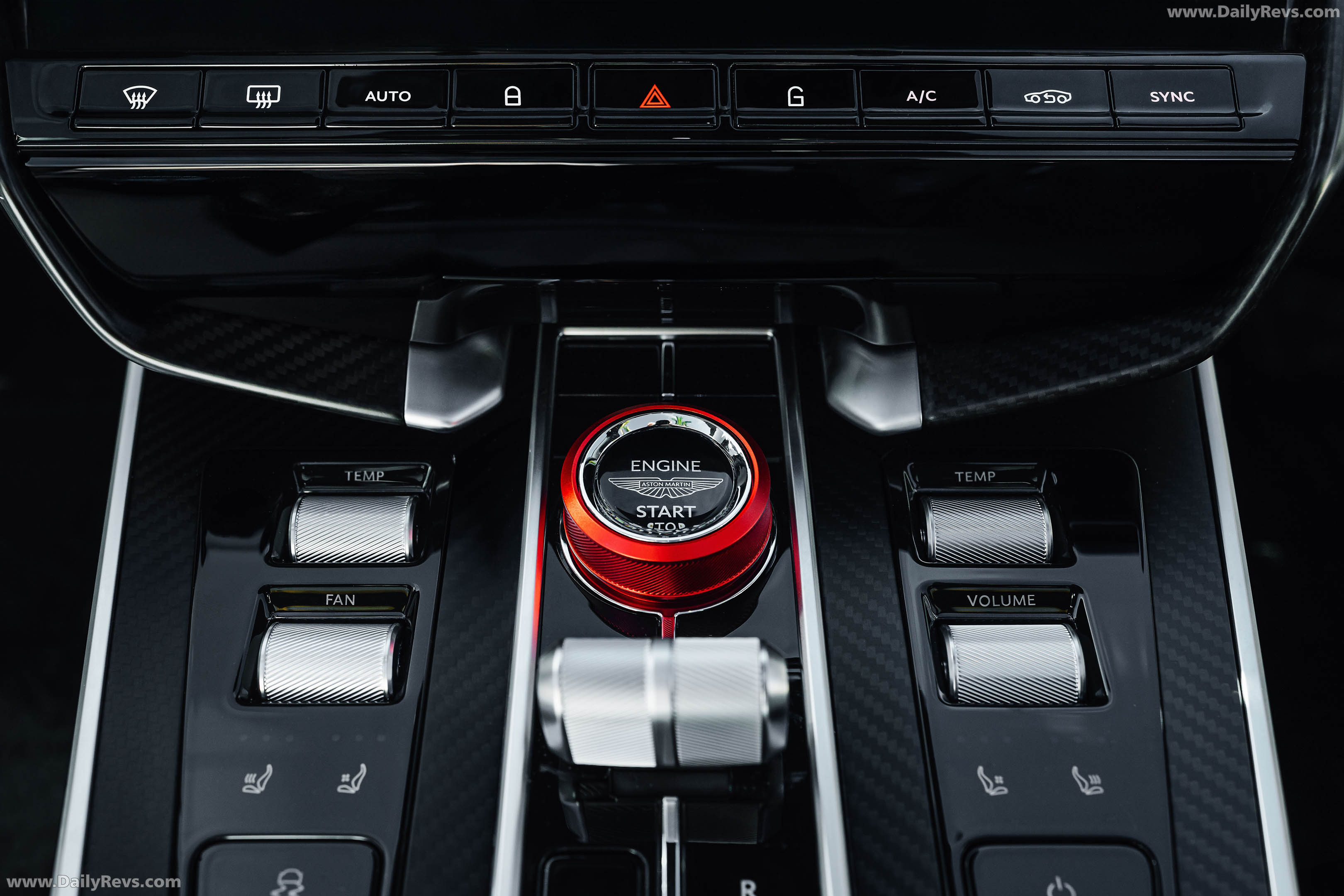 2026 Aston Martin Vanquish Volante Wave Edition Interior