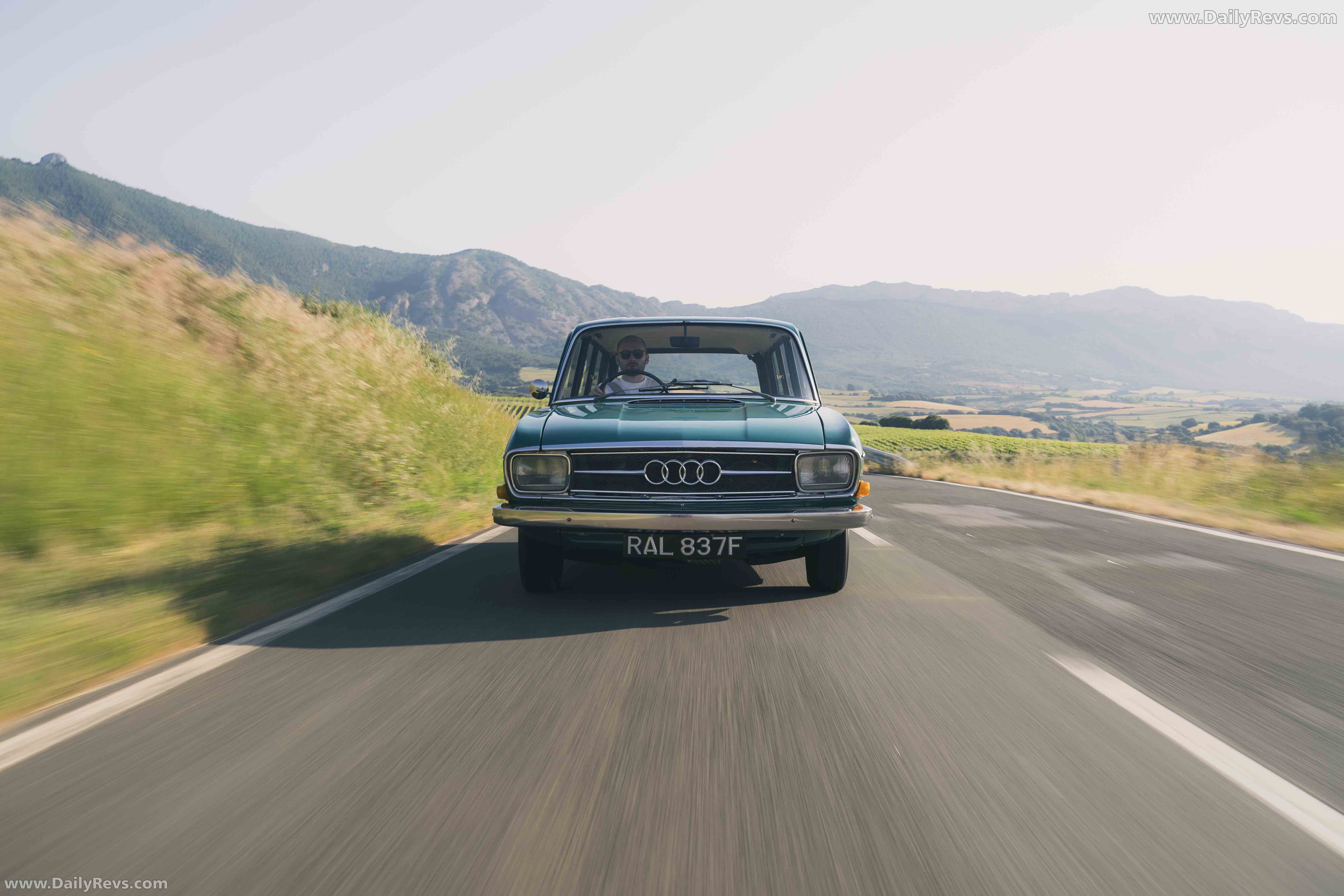 1968 Audi 80 Variant Front View