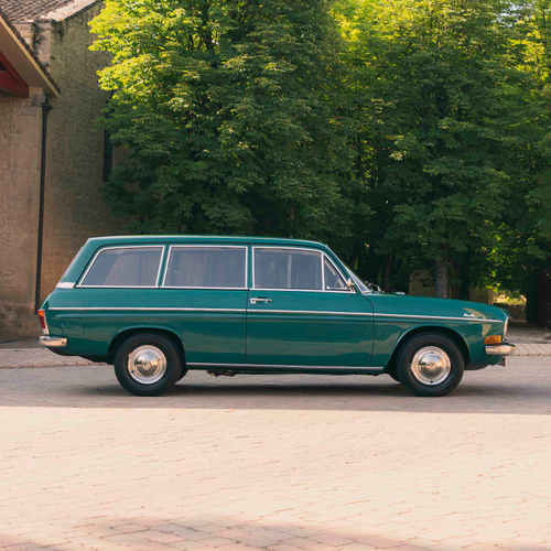 1968 Audi 80 Variant Side View