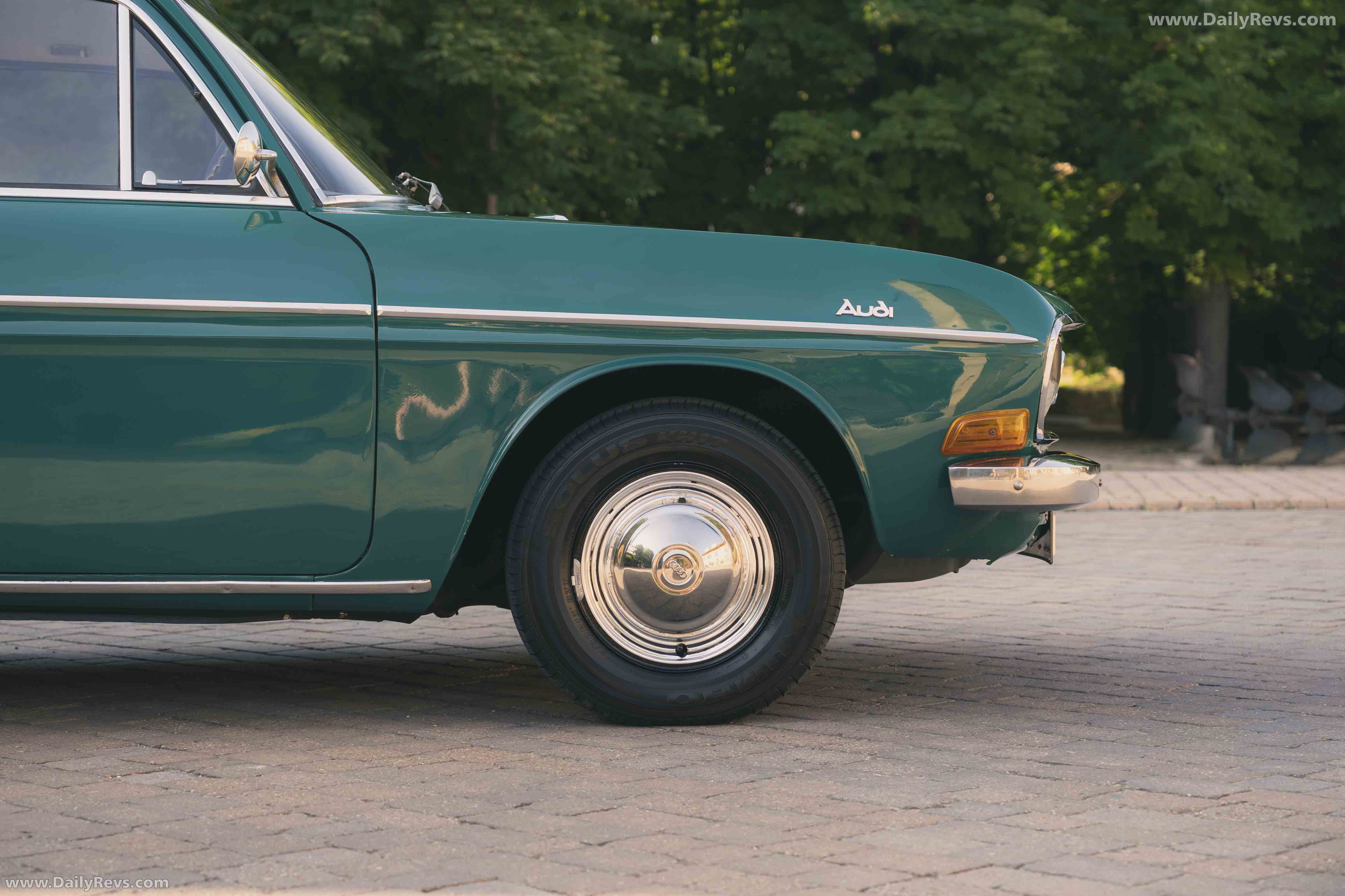 1968 Audi 80 Variant Exterior