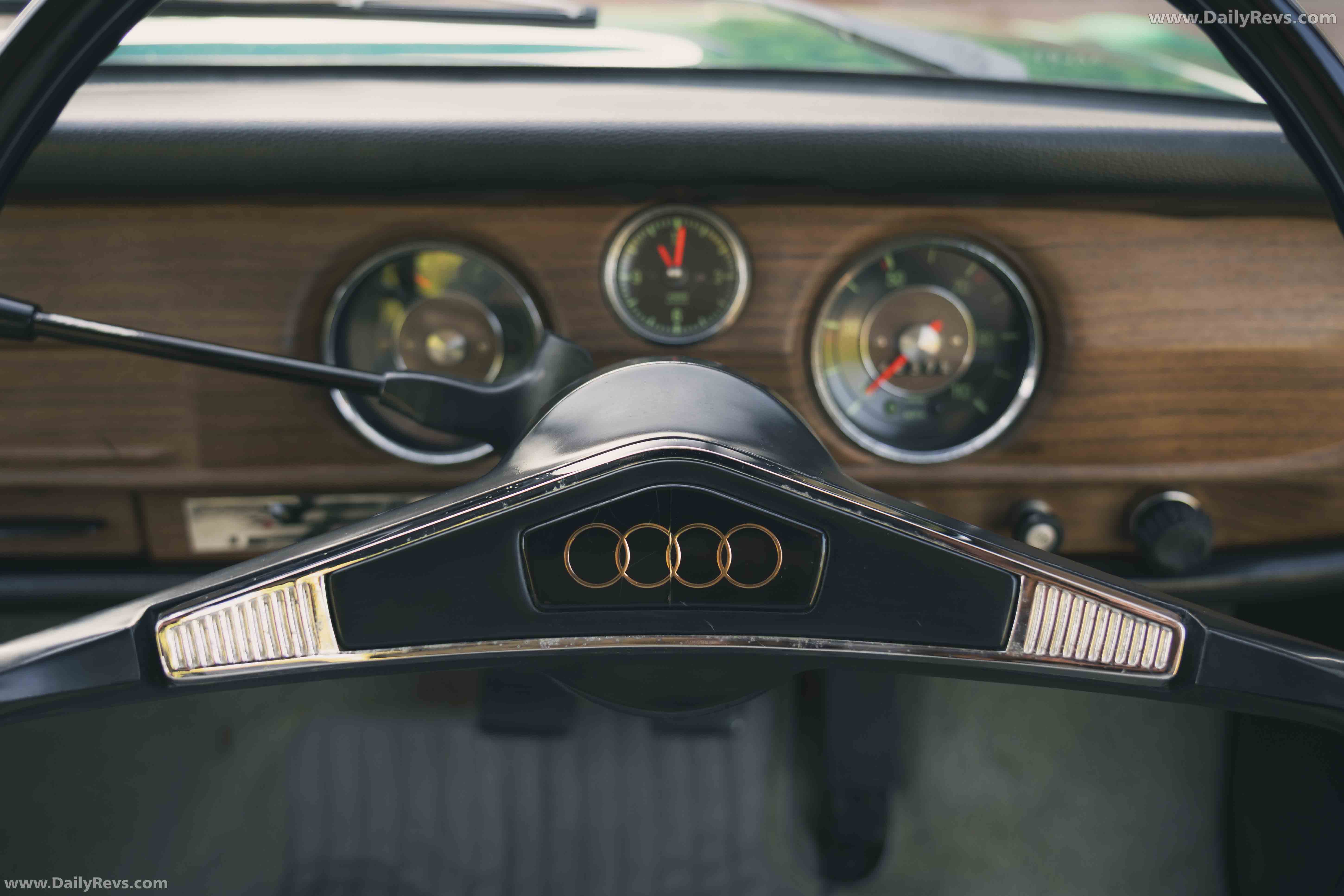 1968 Audi 80 Variant Interior