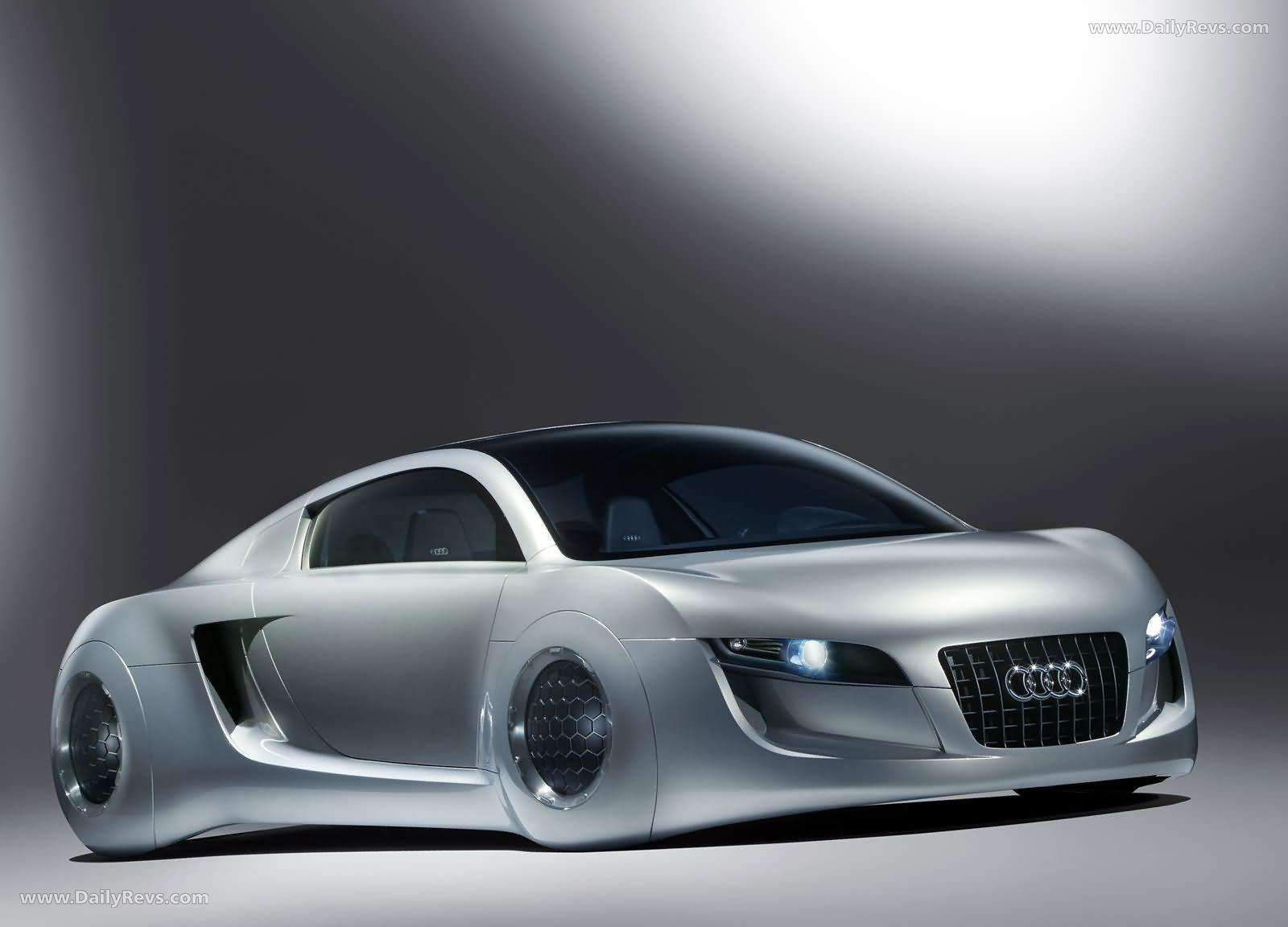 2004 Audi RSQ Concept Front View