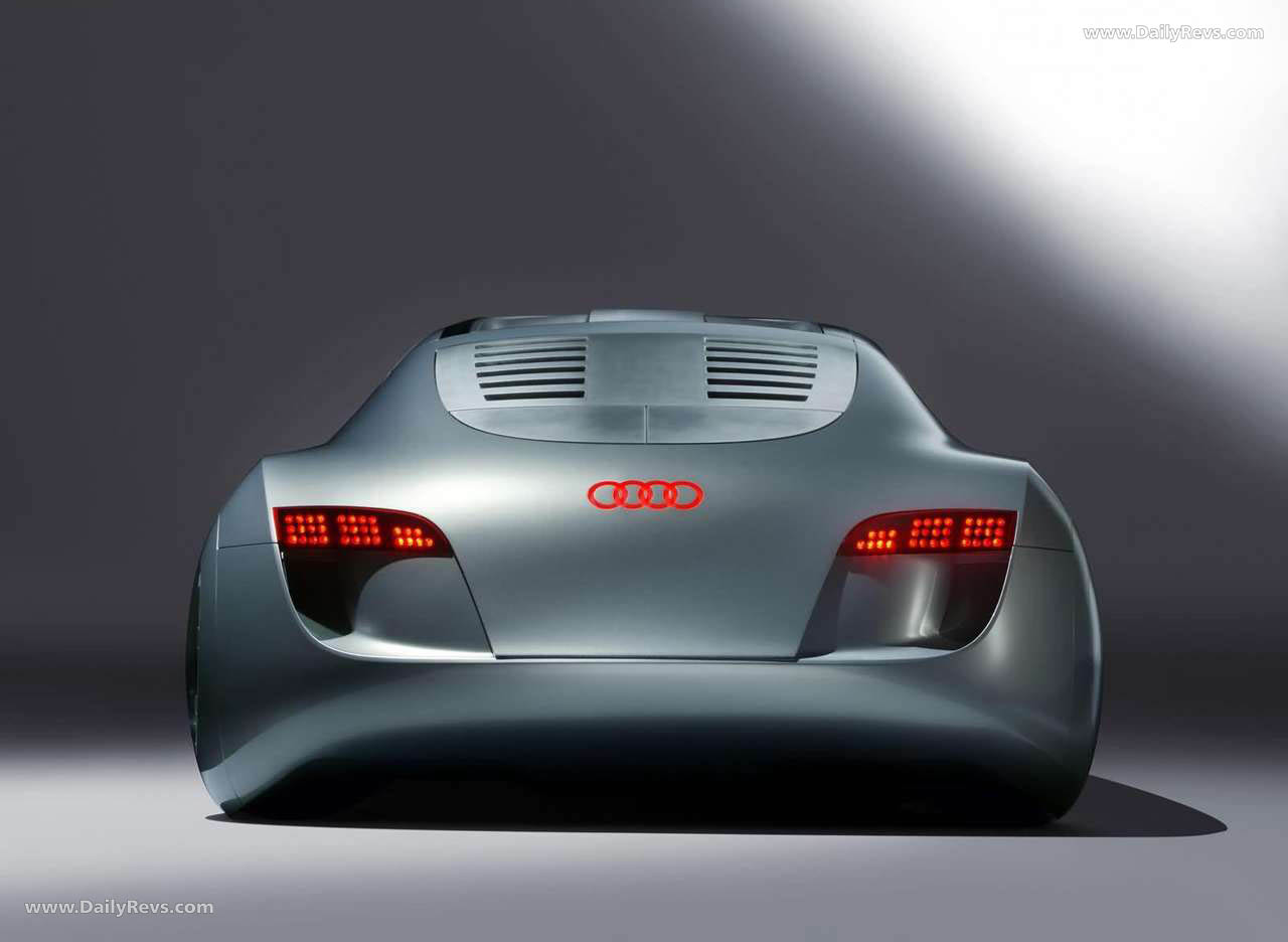 2004 Audi RSQ Concept Rear View