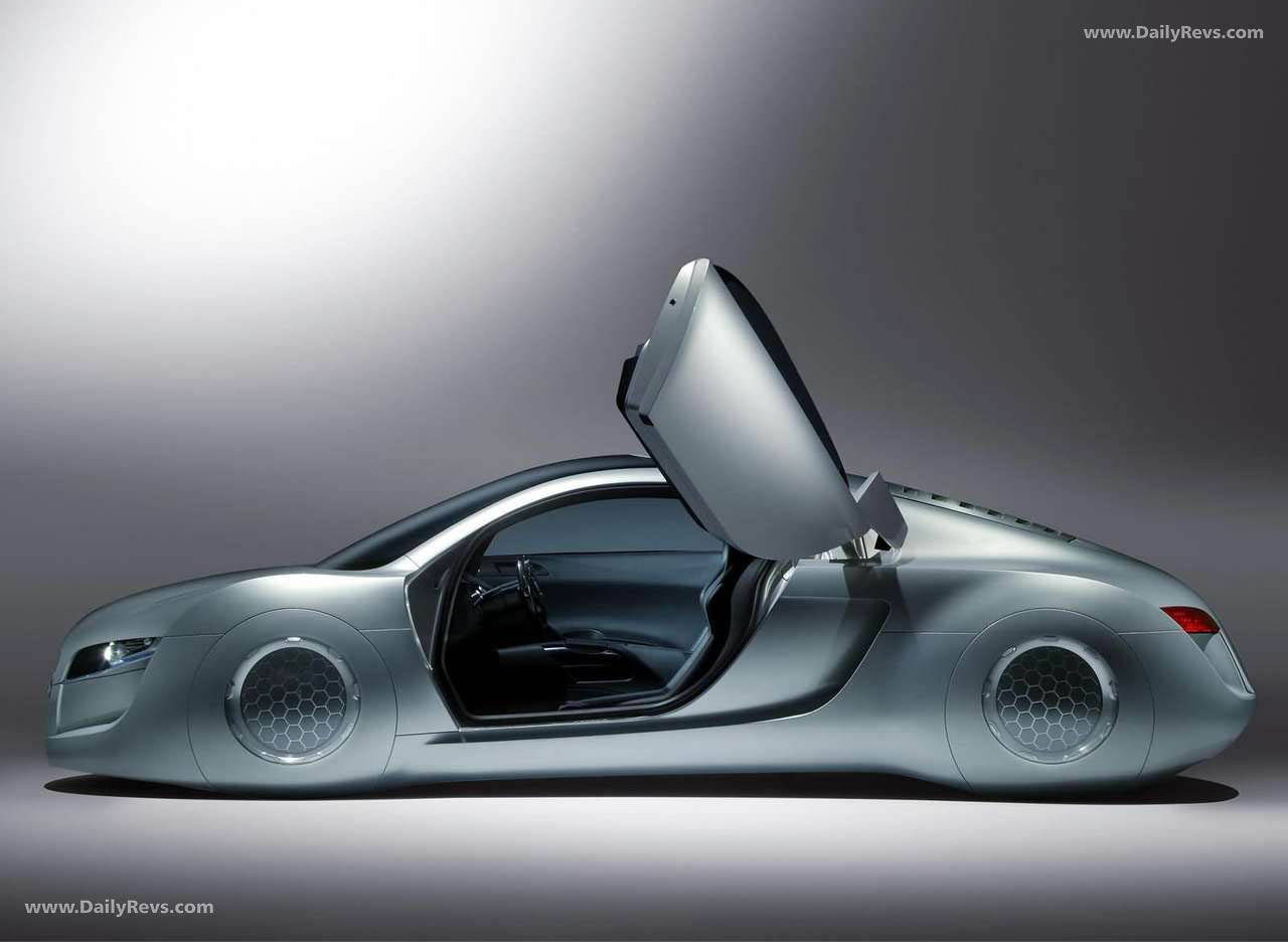 2004 Audi RSQ Concept Side View
