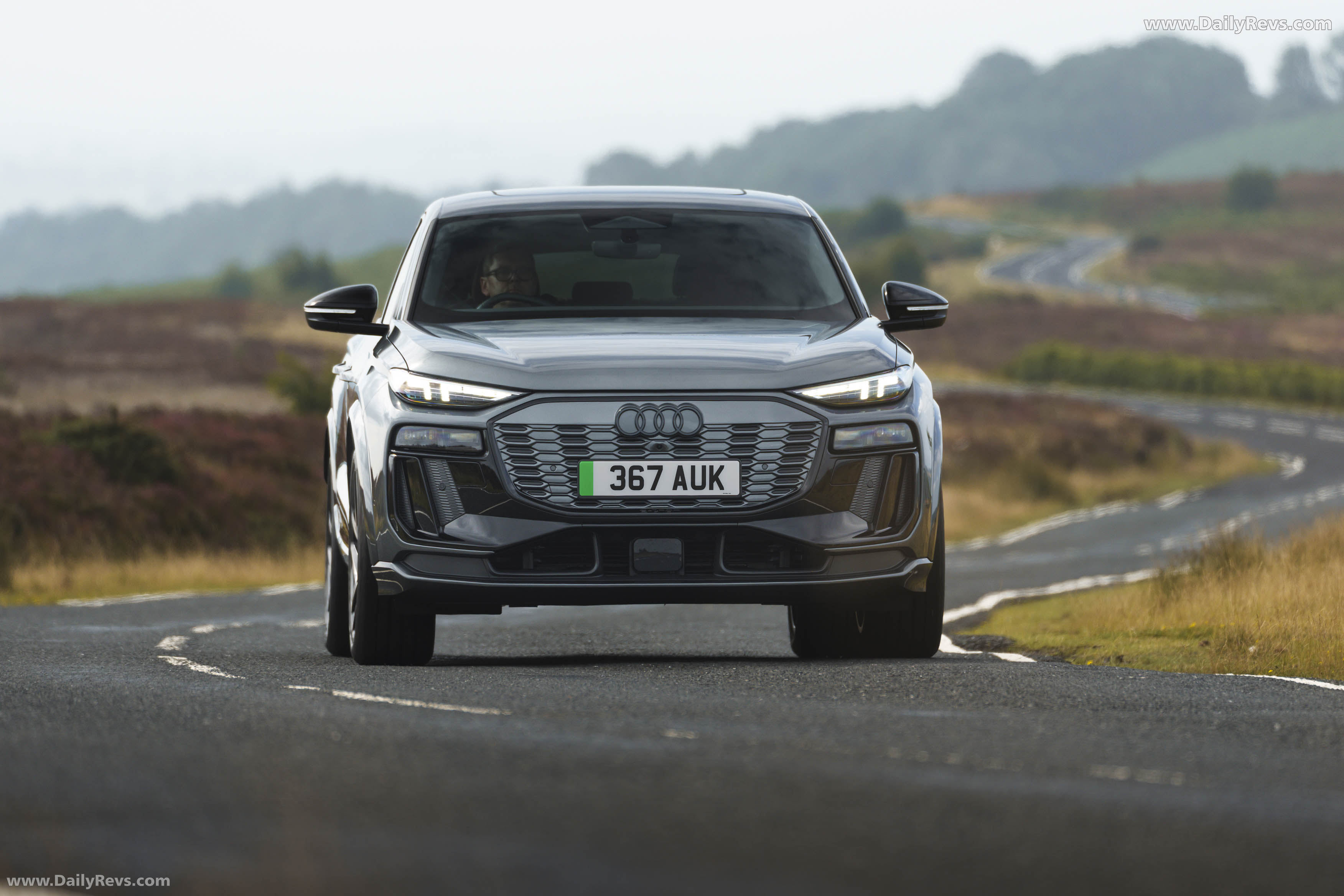 2025 Audi SQ6 Sportback e-tron AU516 UK Version Front View