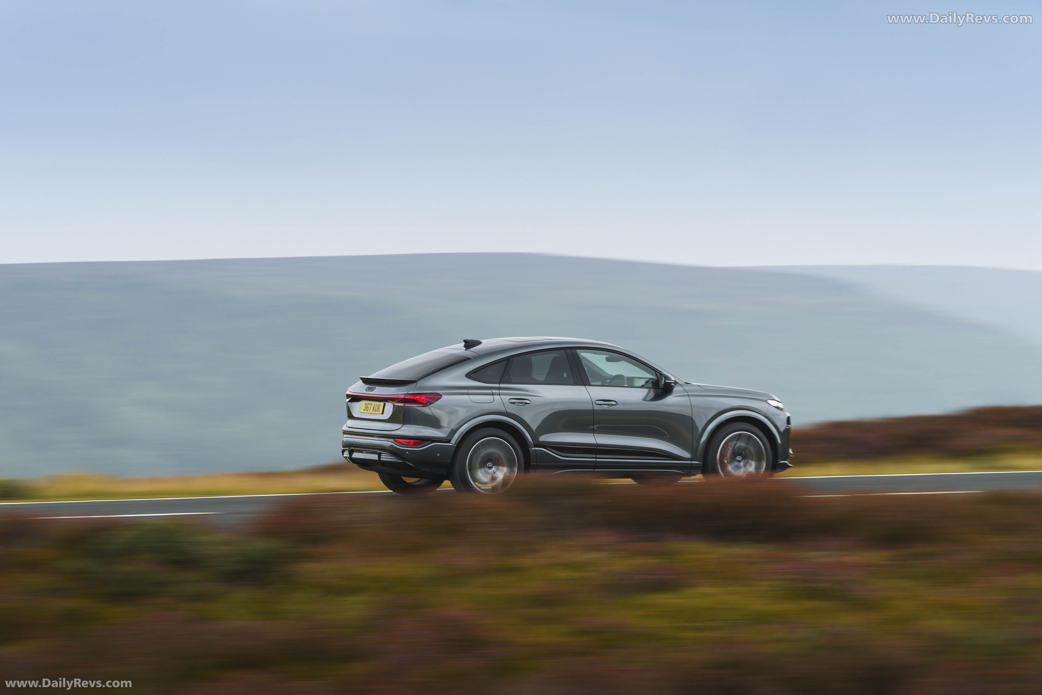 2025 Audi SQ6 Sportback e-tron AU516 UK Version Side View