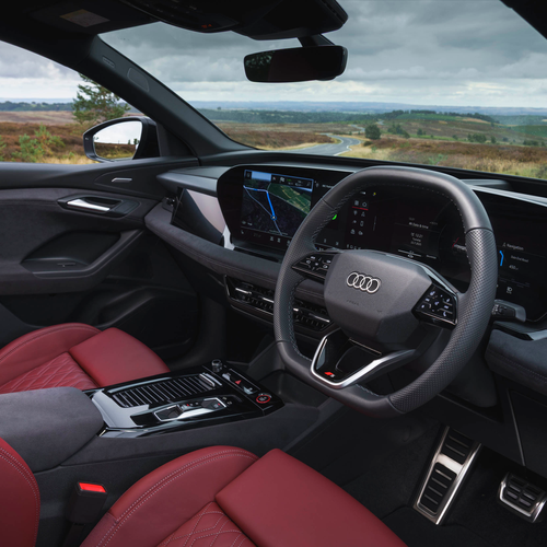 2025 Audi SQ6 Sportback e-tron AU516 UK Version Interior
