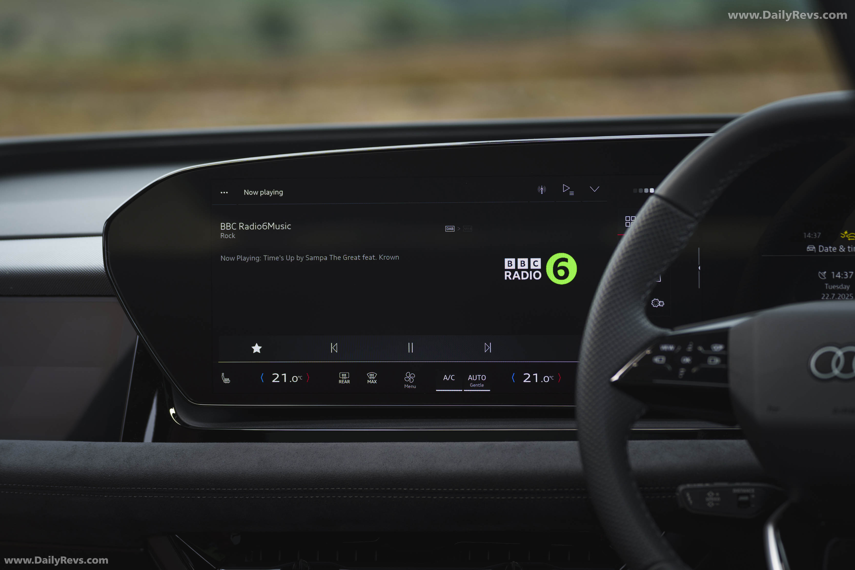2025 Audi SQ6 Sportback e-tron AU516 UK Version Interior