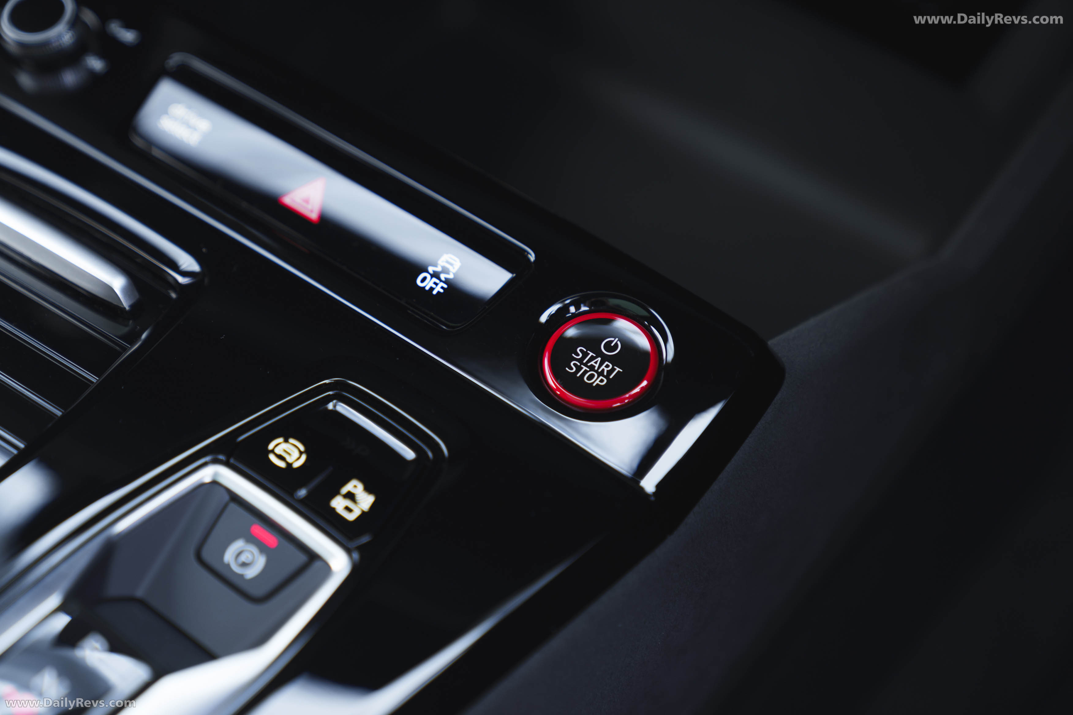 2025 Audi SQ6 Sportback e-tron AU516 UK Version Interior
