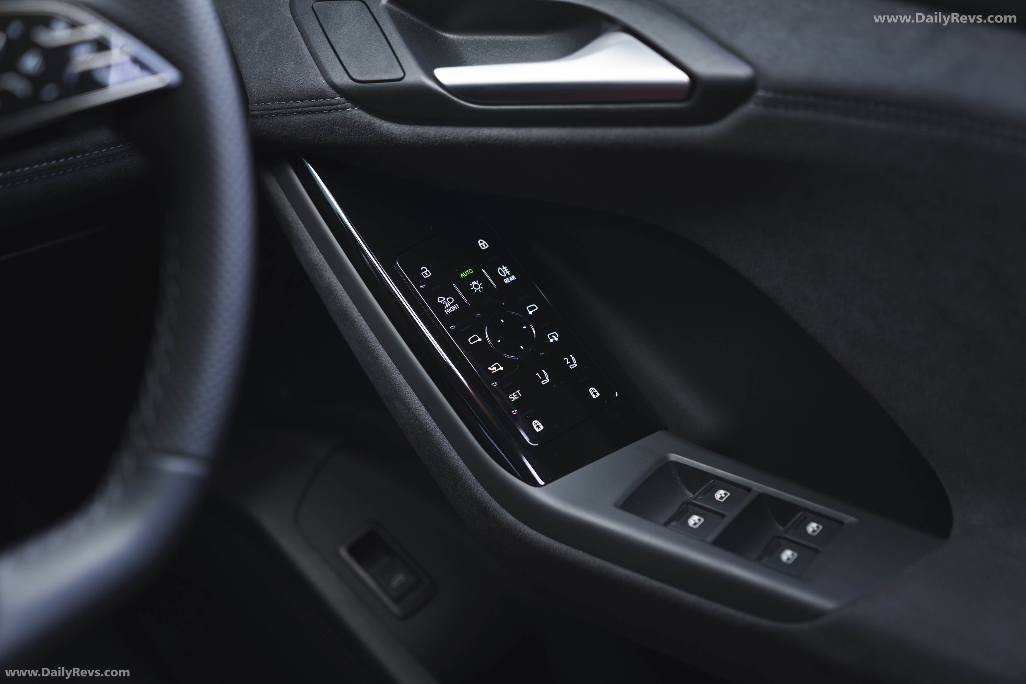 2025 Audi SQ6 Sportback e-tron AU516 UK Version Interior