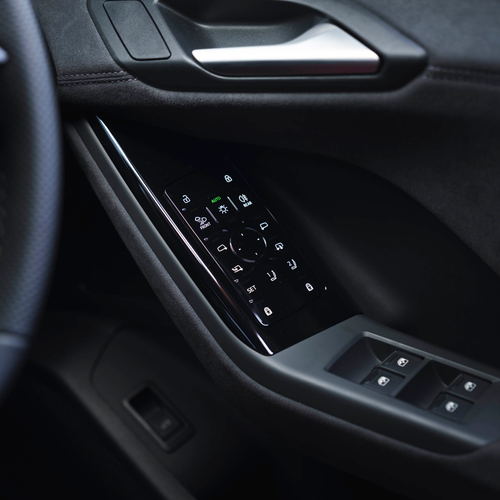 2025 Audi SQ6 Sportback e-tron AU516 UK Version Interior