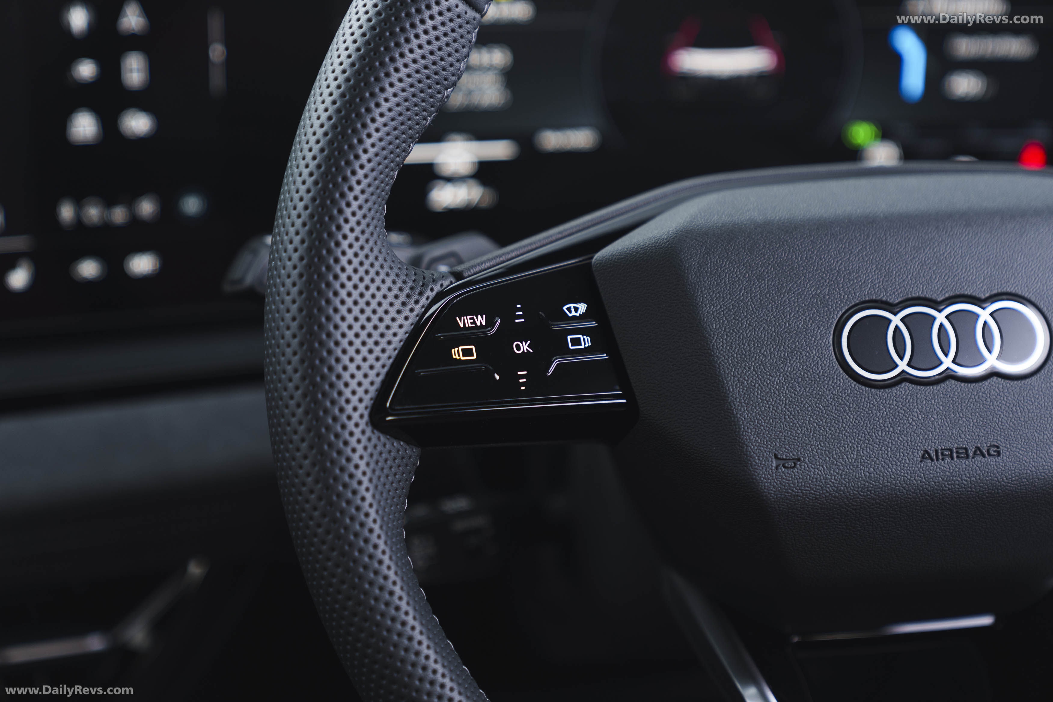 2025 Audi SQ6 Sportback e-tron AU516 UK Version Interior