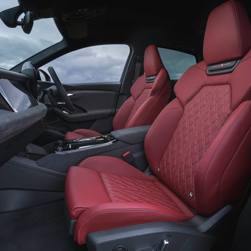 2025 Audi SQ6 Sportback e-tron AU516 UK Version Interior
