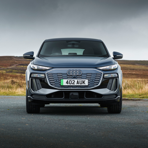 2025 Audi Q6 Sportback e-tron S-Line AU516 Front View