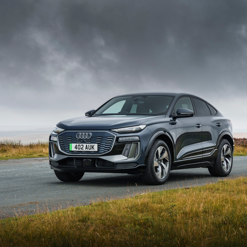 2025 Audi Q6 Sportback e-tron S-Line AU516 Front View