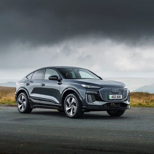 2025 Audi Q6 Sportback e-tron S-Line AU516 Front View