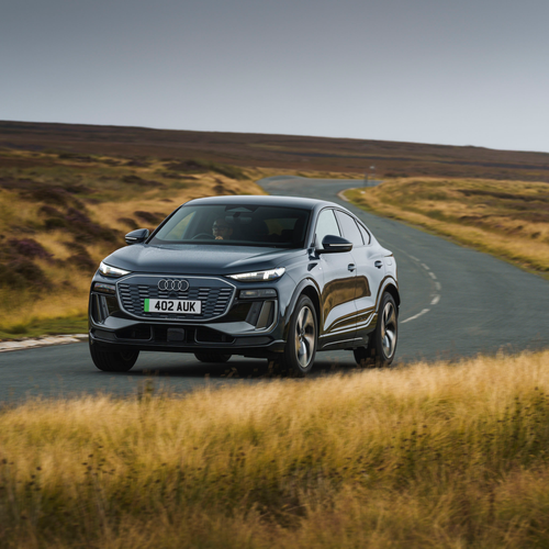2025 Audi Q6 Sportback e-tron S-Line AU516 Front View