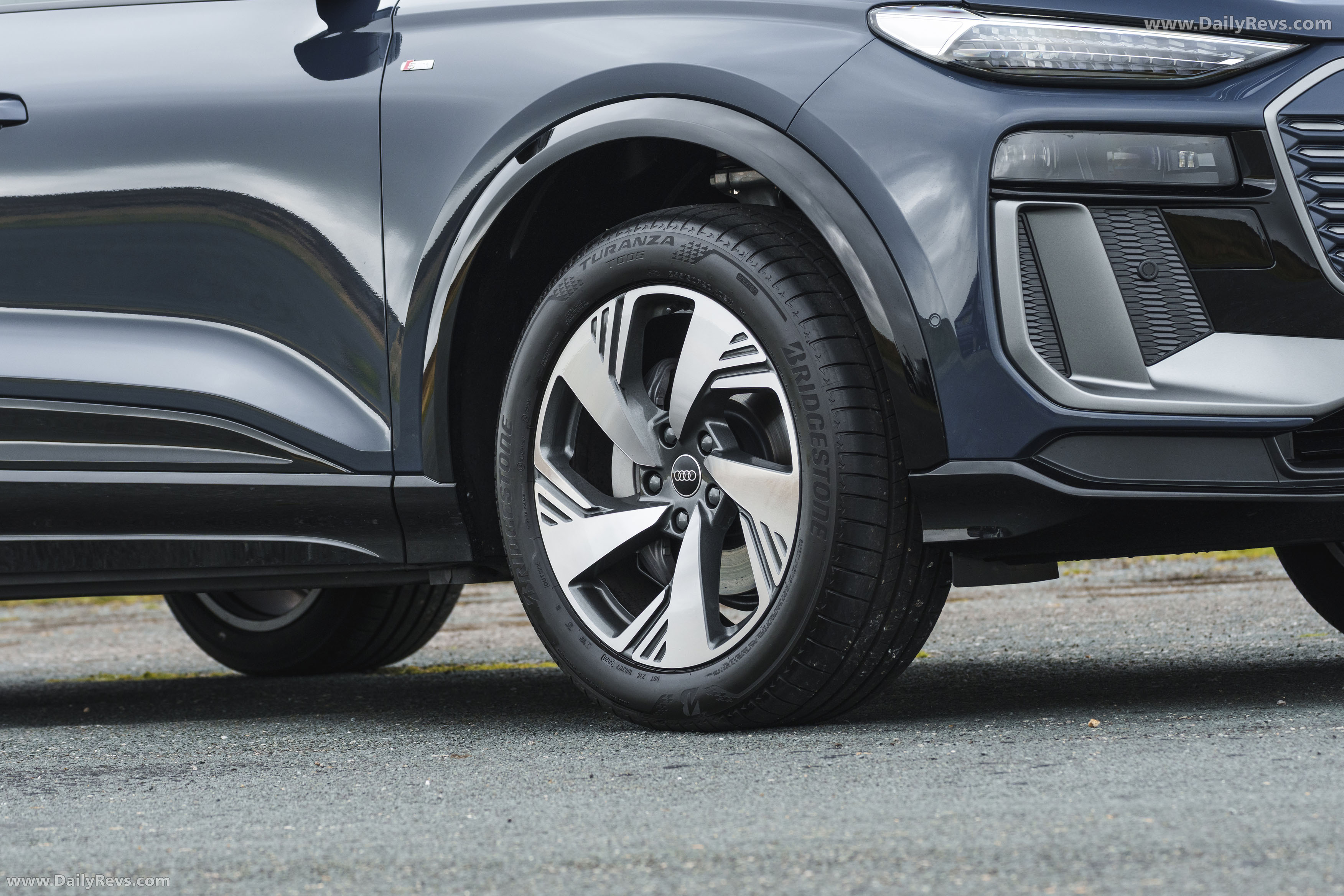 2025 Audi Q6 Sportback e-tron S-Line AU516 Exterior