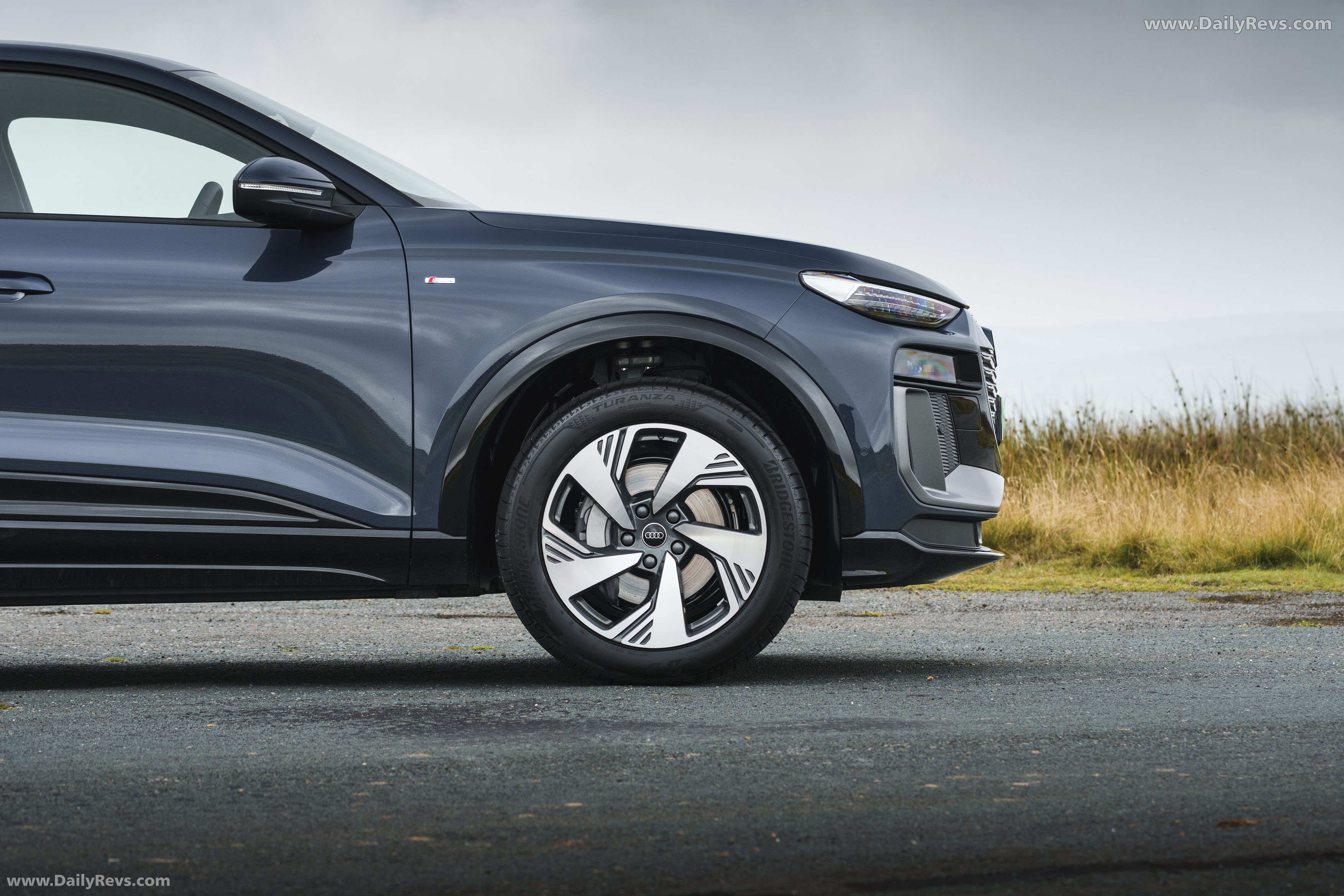 2025 Audi Q6 Sportback e-tron S-Line AU516 Exterior