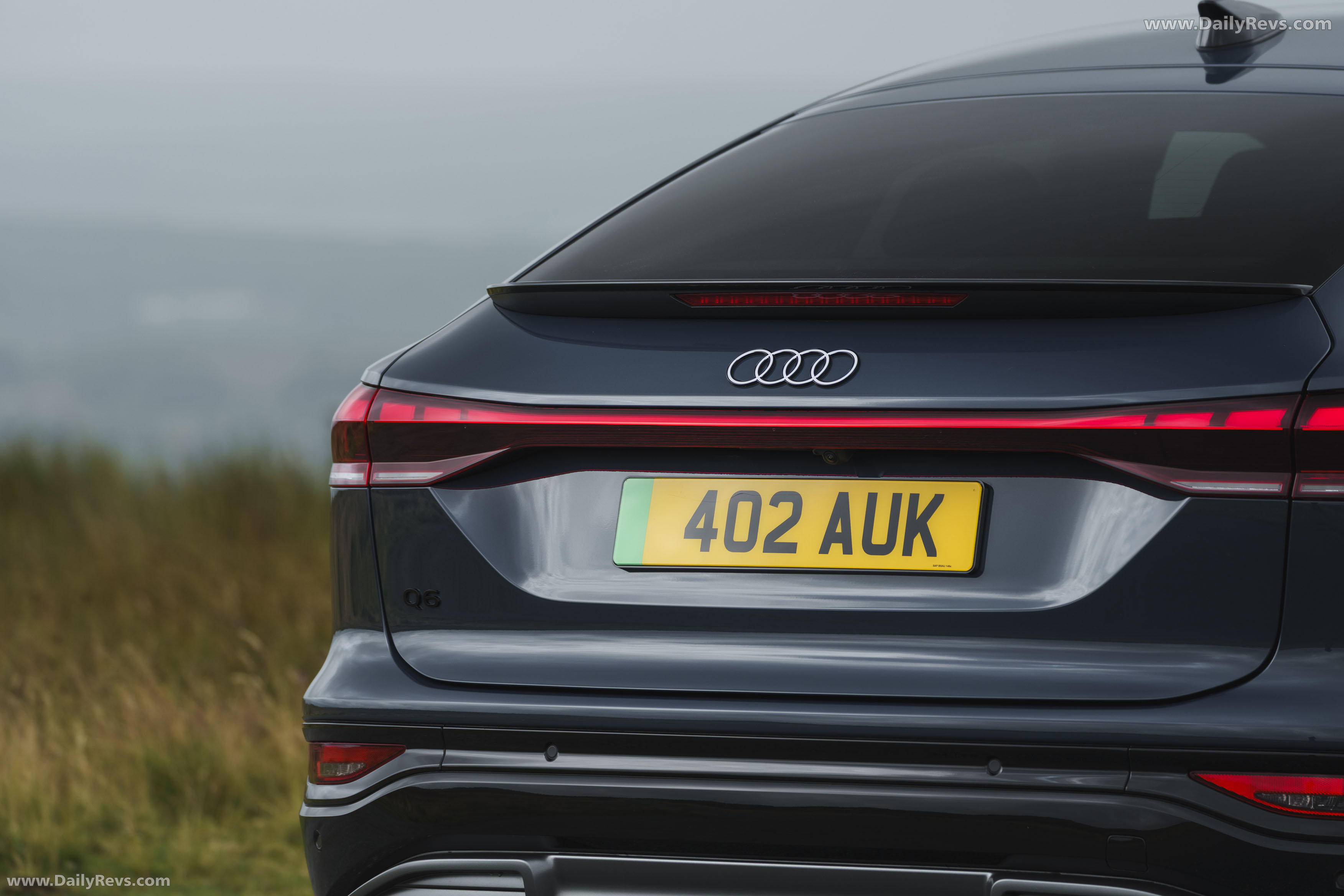 2025 Audi Q6 Sportback e-tron S-Line AU516 Exterior