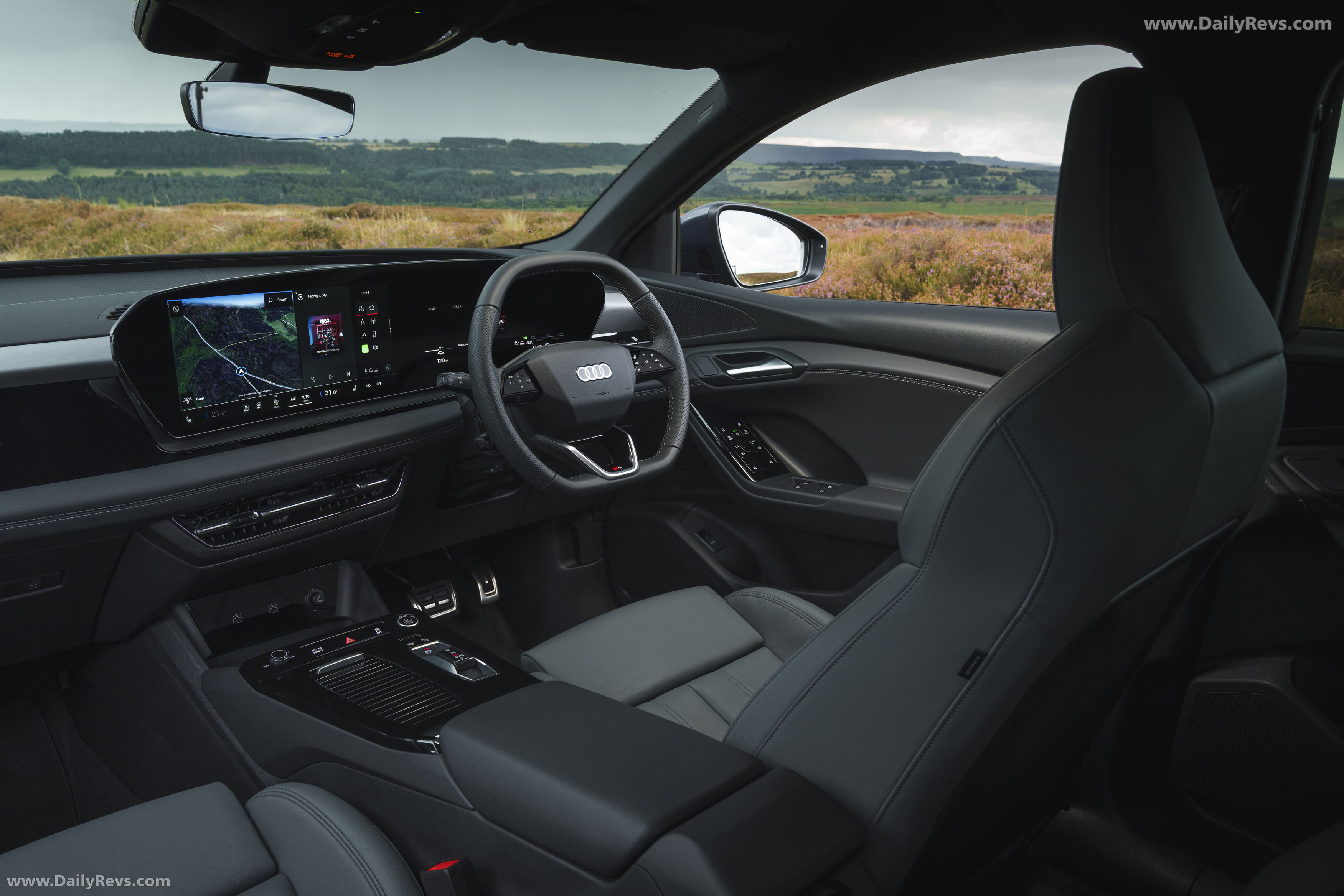 2025 Audi Q6 Sportback e-tron S-Line AU516 Interior