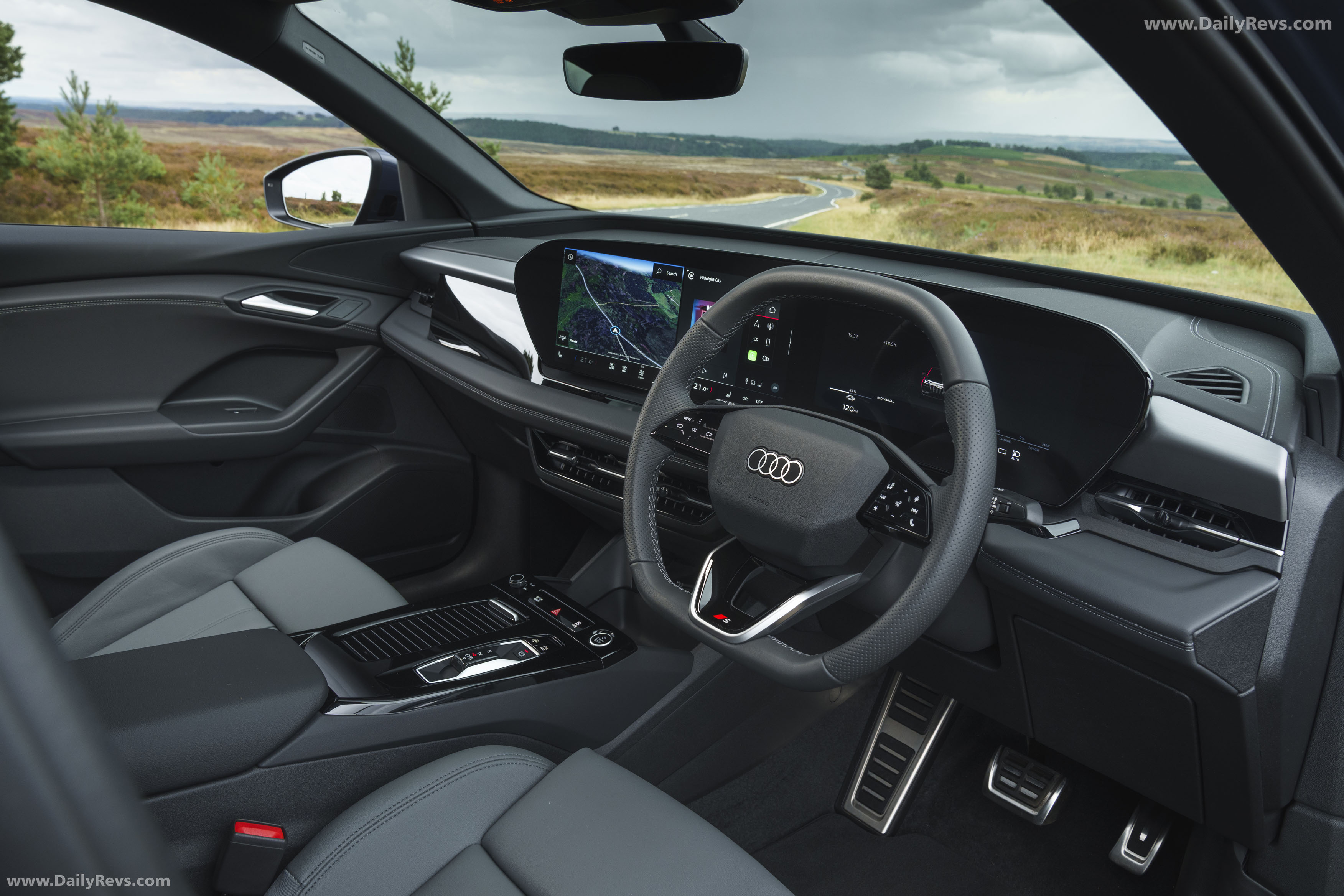 2025 Audi Q6 Sportback e-tron S-Line AU516 Interior
