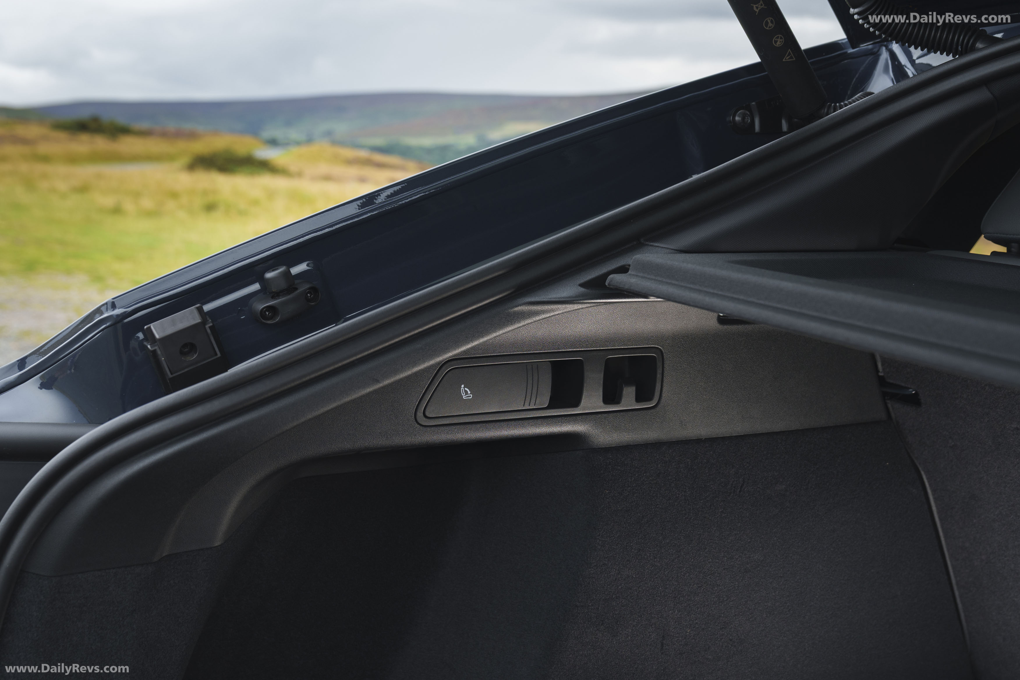 2025 Audi Q6 Sportback e-tron S-Line AU516 Interior