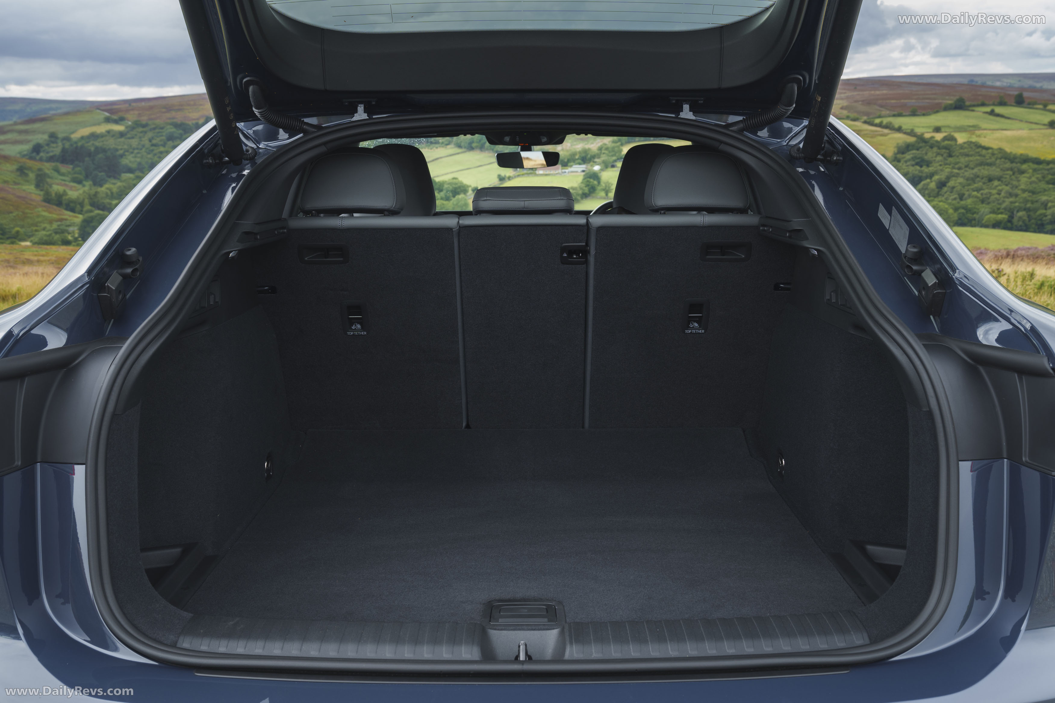 2025 Audi Q6 Sportback e-tron S-Line AU516 Interior