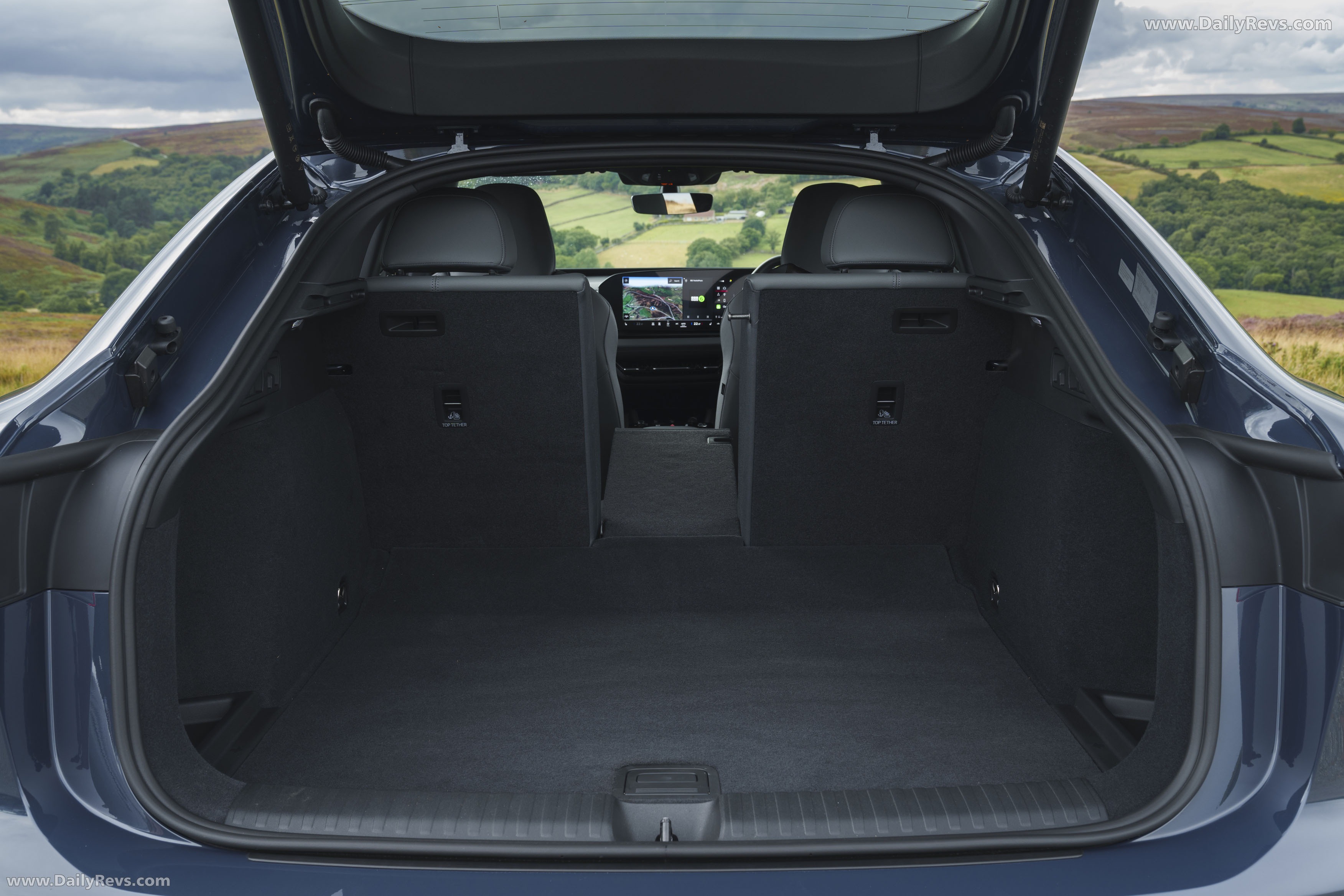 2025 Audi Q6 Sportback e-tron S-Line AU516 Interior