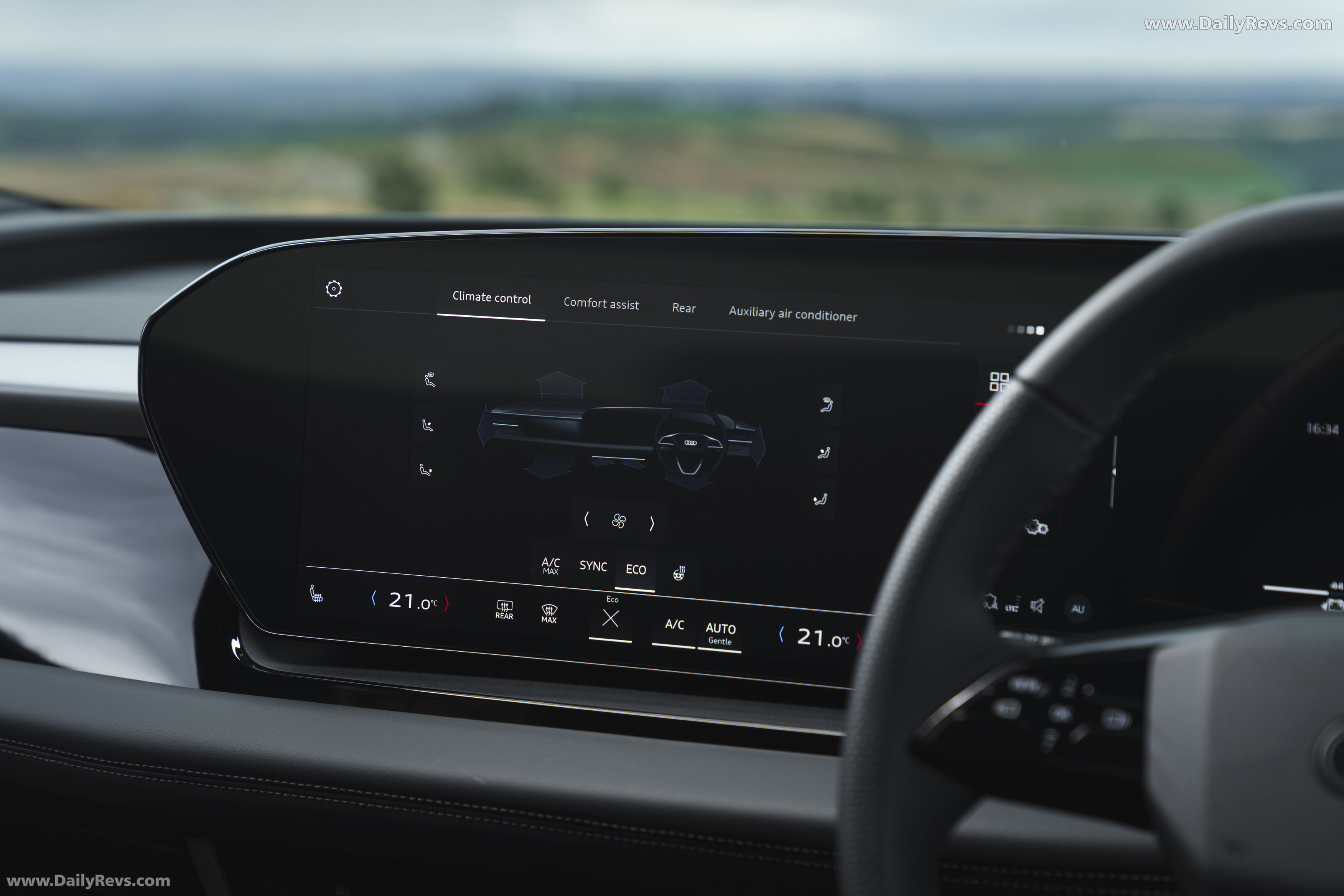 2025 Audi Q6 Sportback e-tron S-Line AU516 Interior