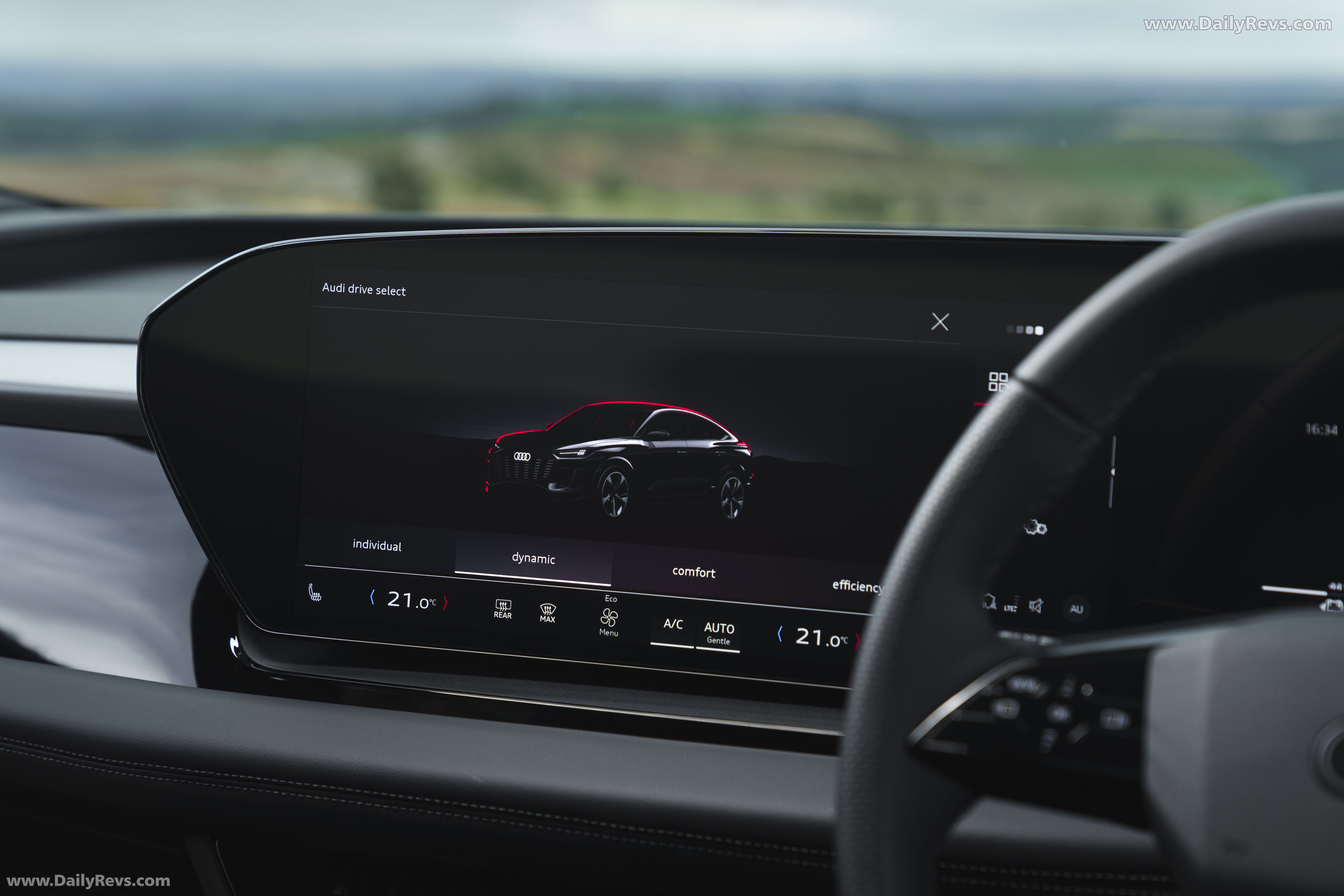 2025 Audi Q6 Sportback e-tron S-Line AU516 Interior