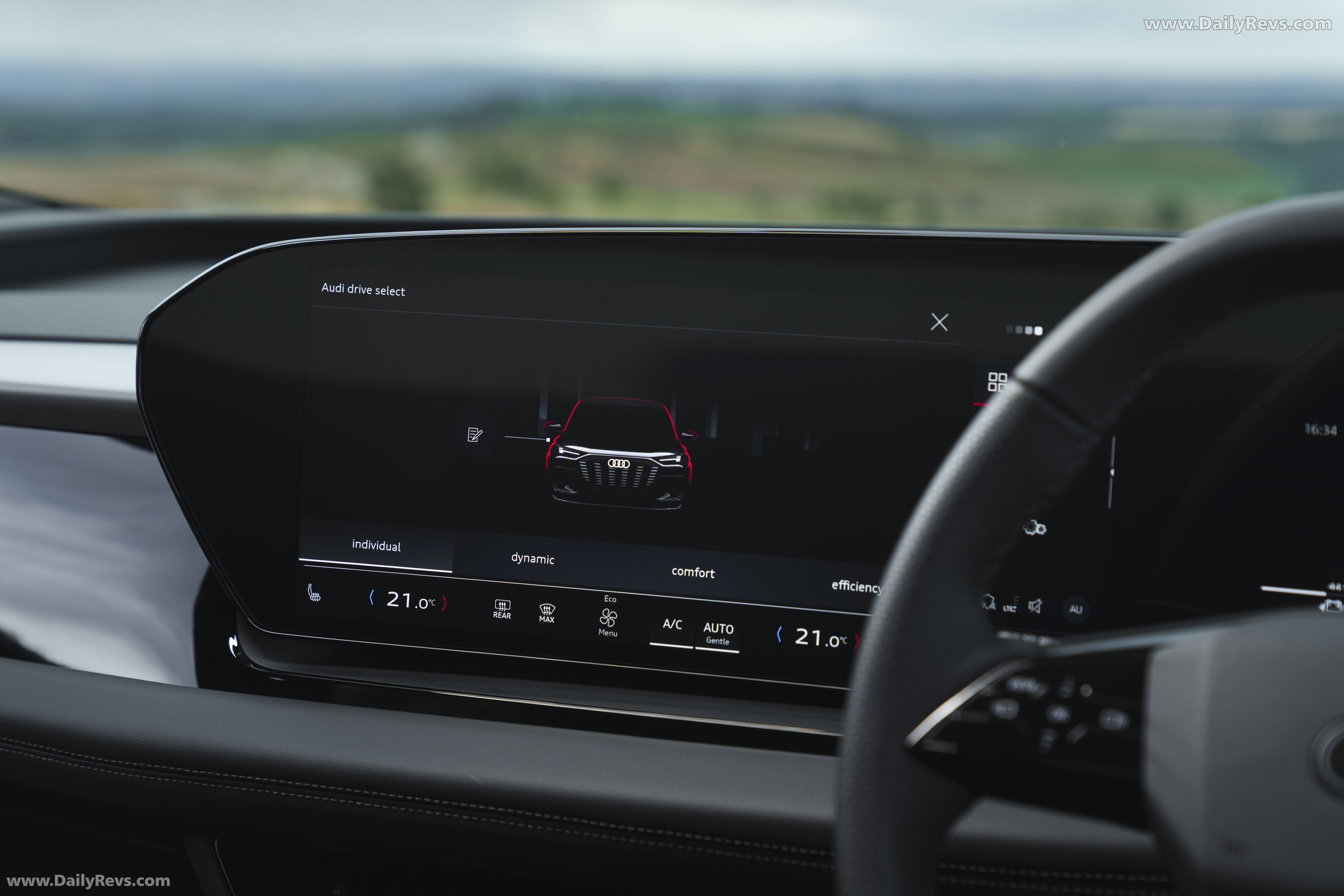 2025 Audi Q6 Sportback e-tron S-Line AU516 Interior