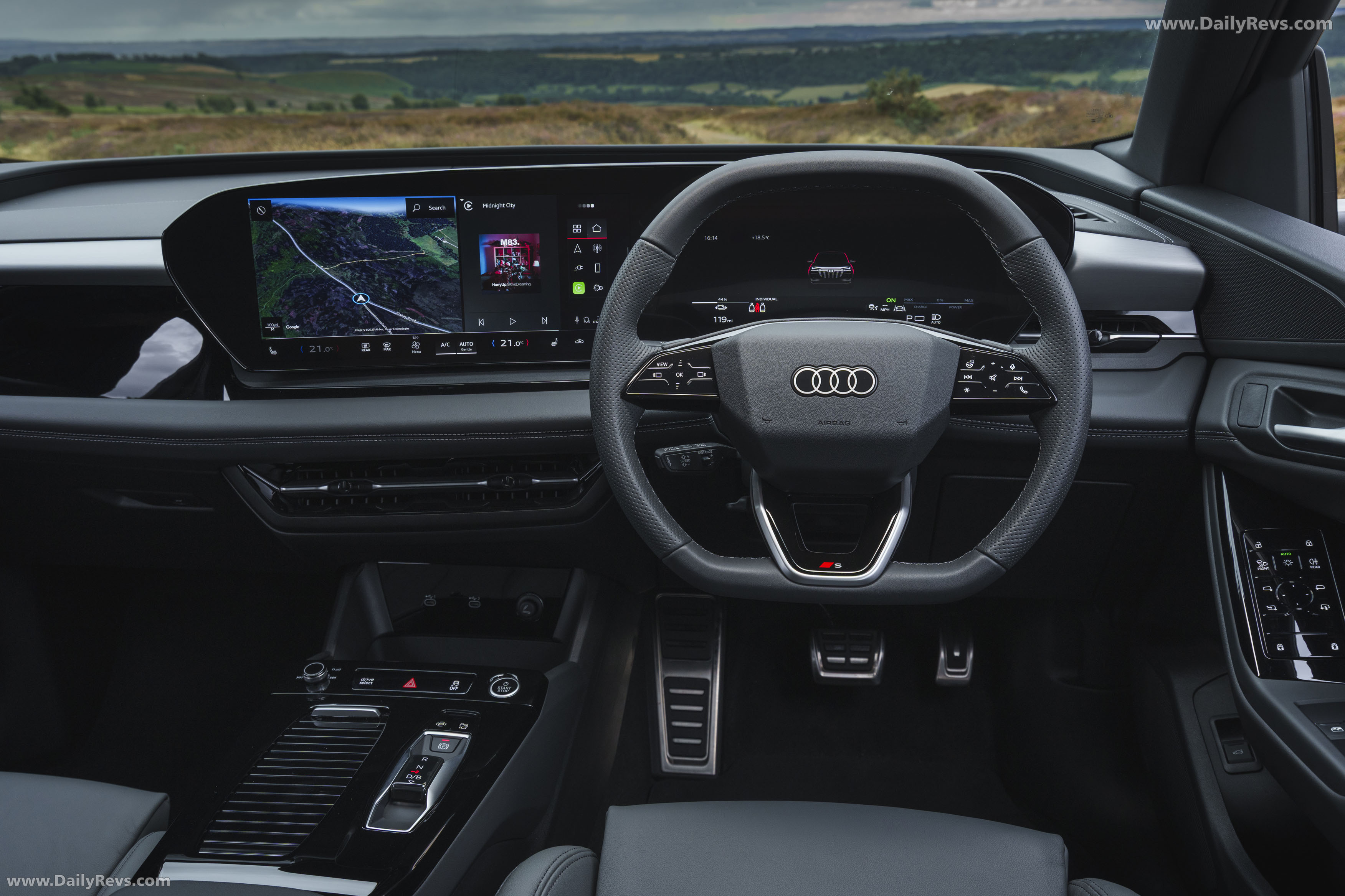2025 Audi Q6 Sportback e-tron S-Line AU516 Interior