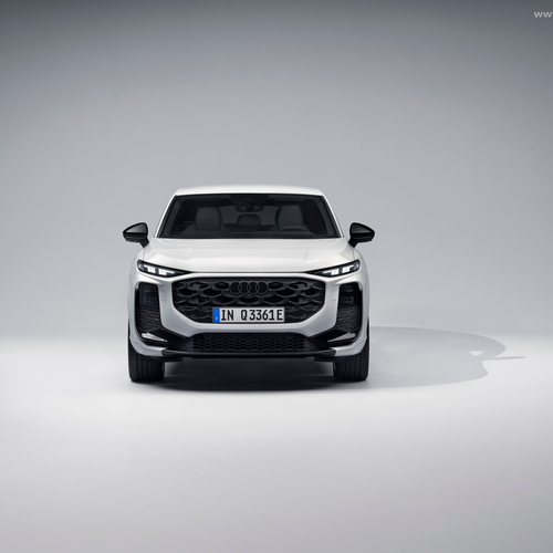 2026 Audi Q3 Sportback e-hybrid F3 Front View