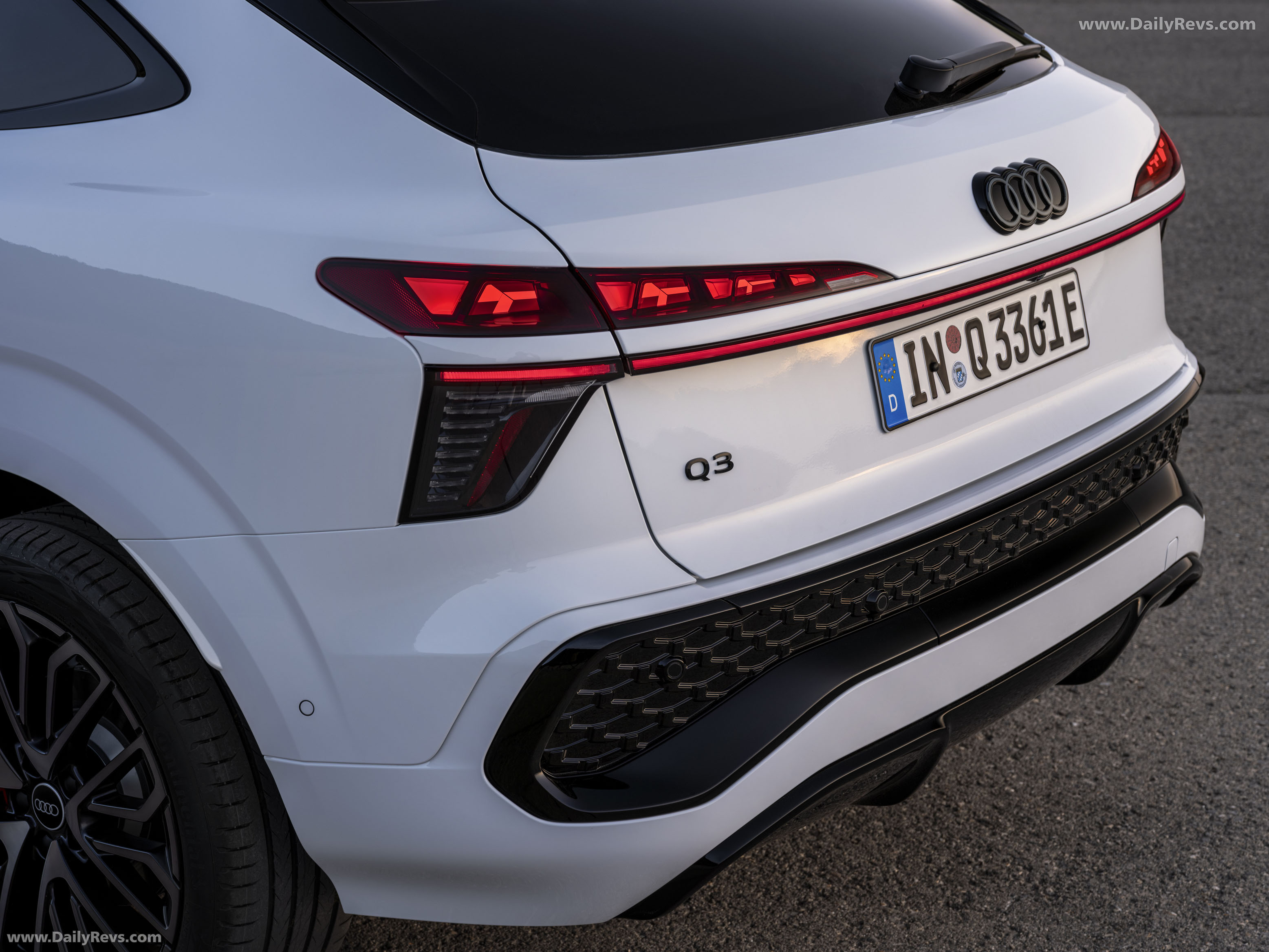 2026 Audi Q3 Sportback e-hybrid F3 Exterior