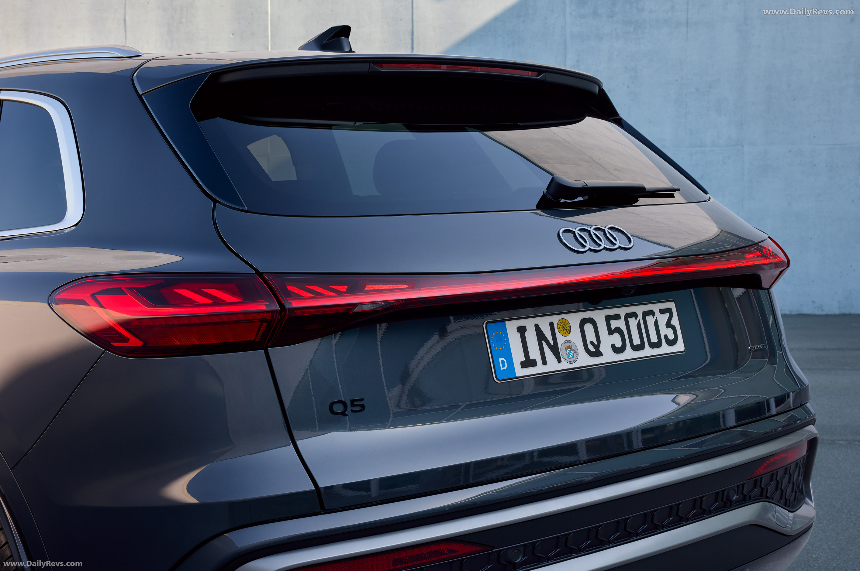 2025 Audi Q5 FY Japanese Version Exterior