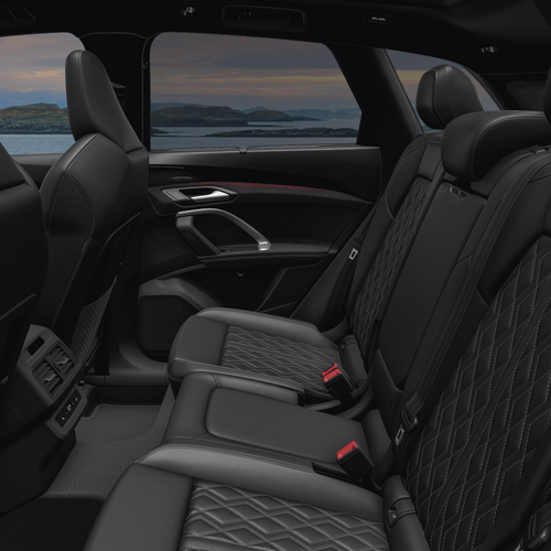 2025 Audi Q5 FY Japanese Version Interior