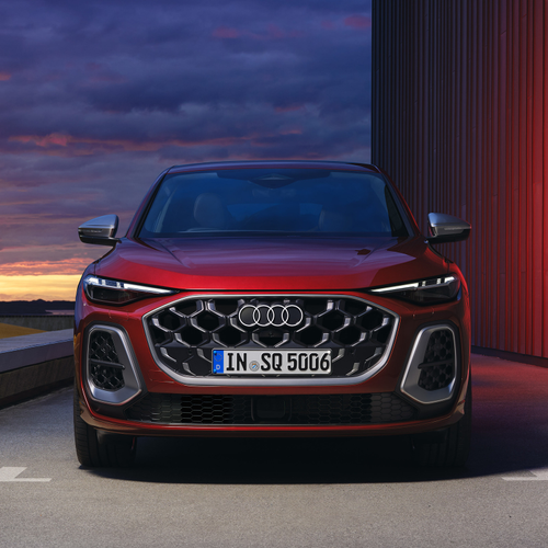 Image of SQ5 Sportback FY Japanese Version