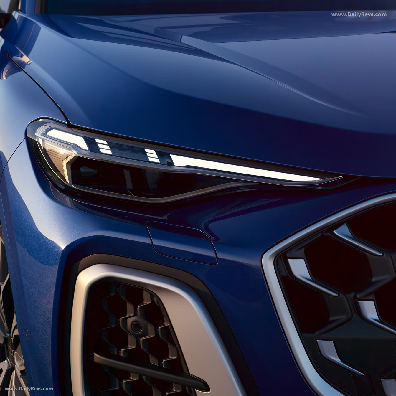 2025 Audi SQ5 FY Japanese Version Exterior