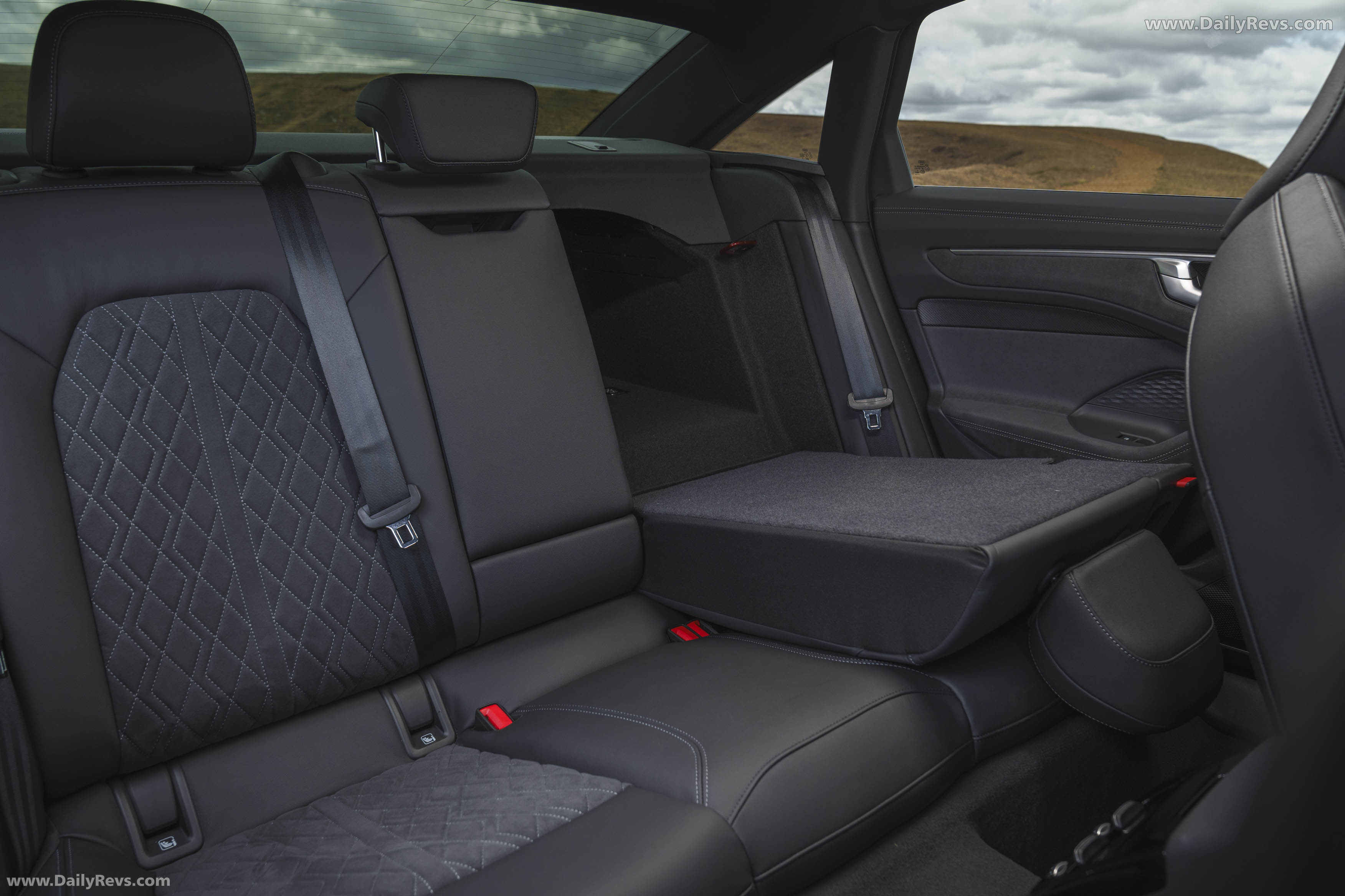 2026 Audi A6 Sedan e-hybrid Quattro UK Version Interior