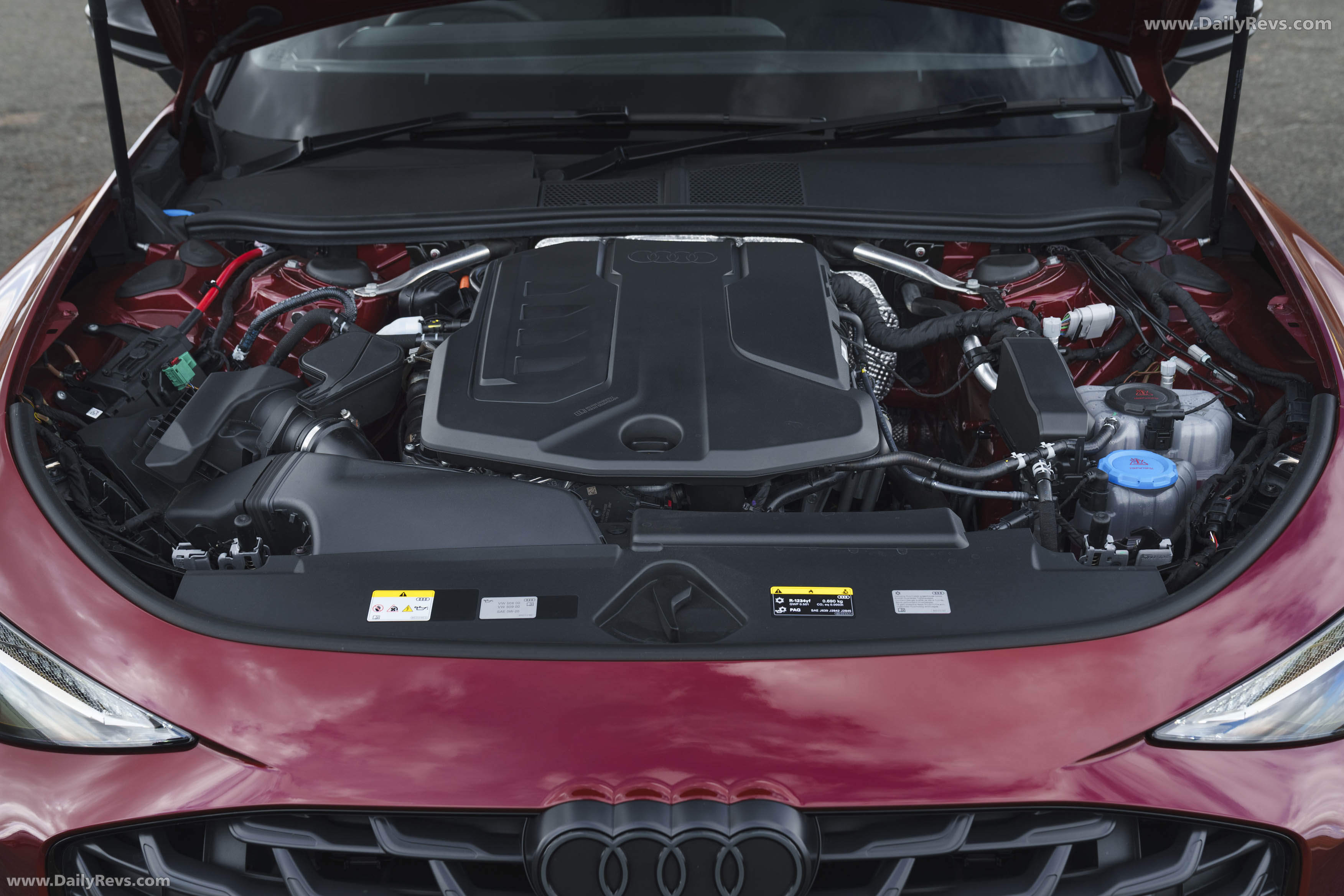 2026 Audi A6 Sedan e-hybrid Quattro UK Version Engine