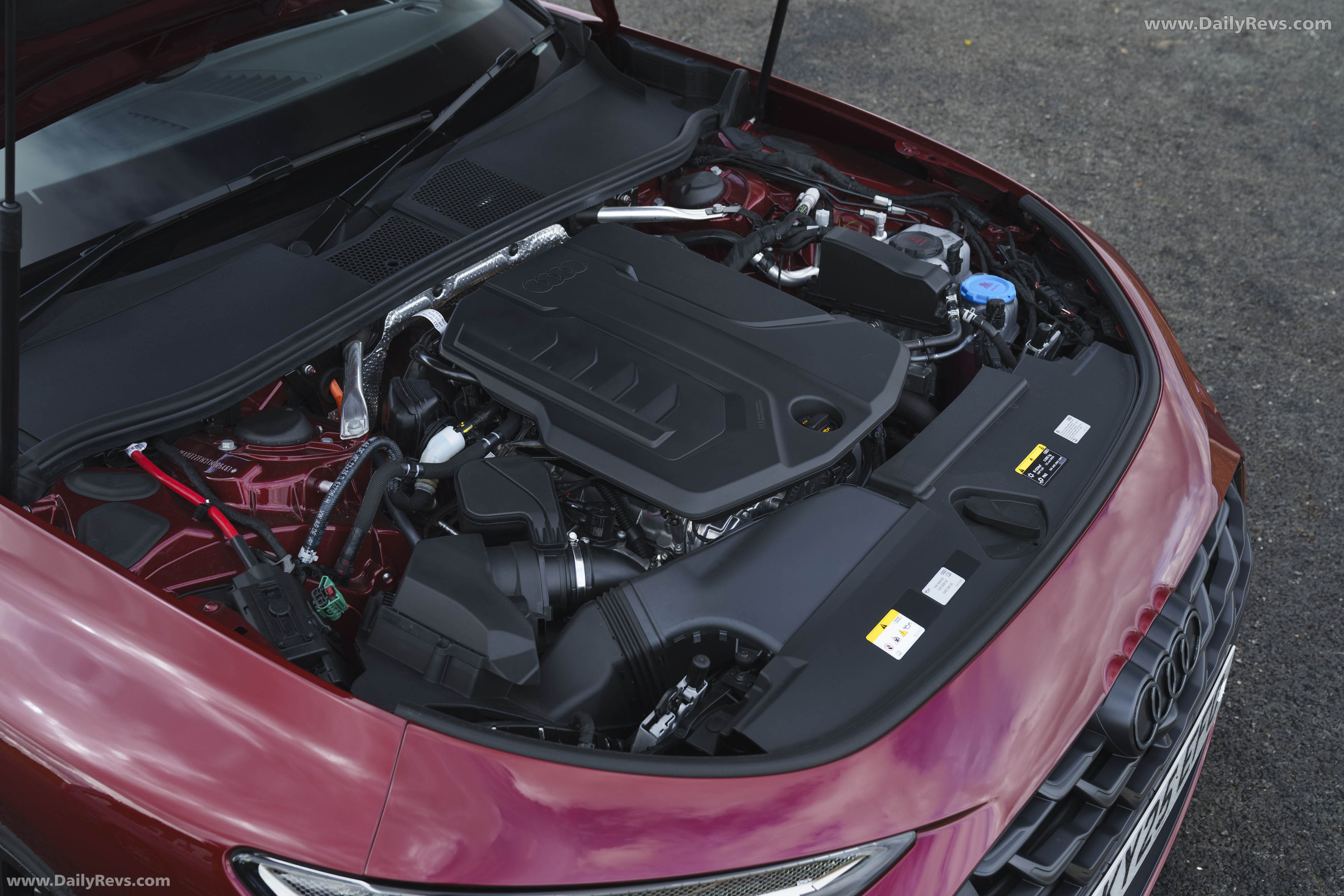 2026 Audi A6 Sedan e-hybrid Quattro UK Version Engine