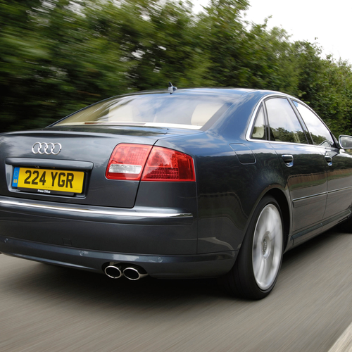 2006 Audi S8 V10 Rear View
