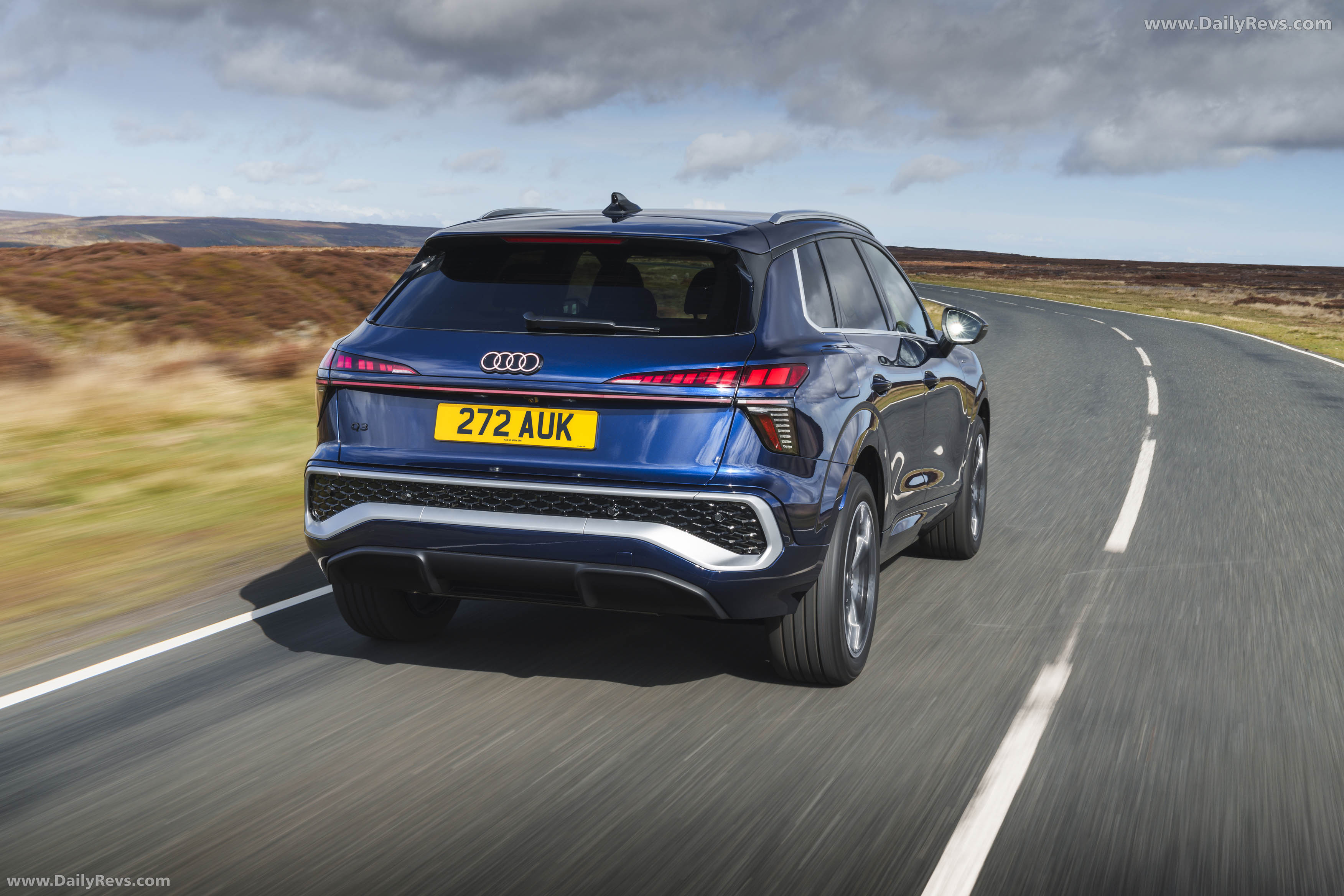 2026 Audi Q3 e-hybrid F3 UK Version Rear View