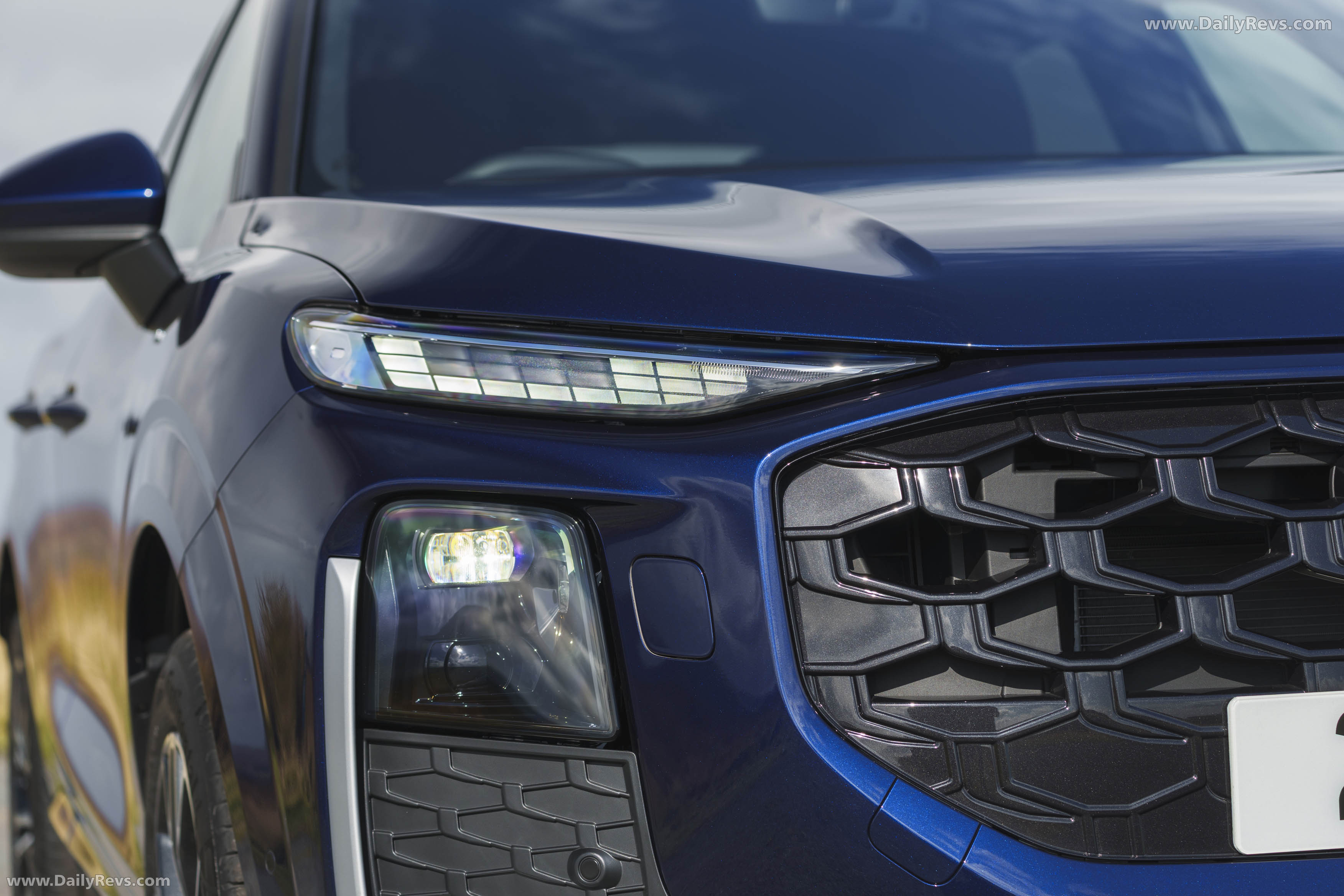 2026 Audi Q3 e-hybrid F3 UK Version Exterior