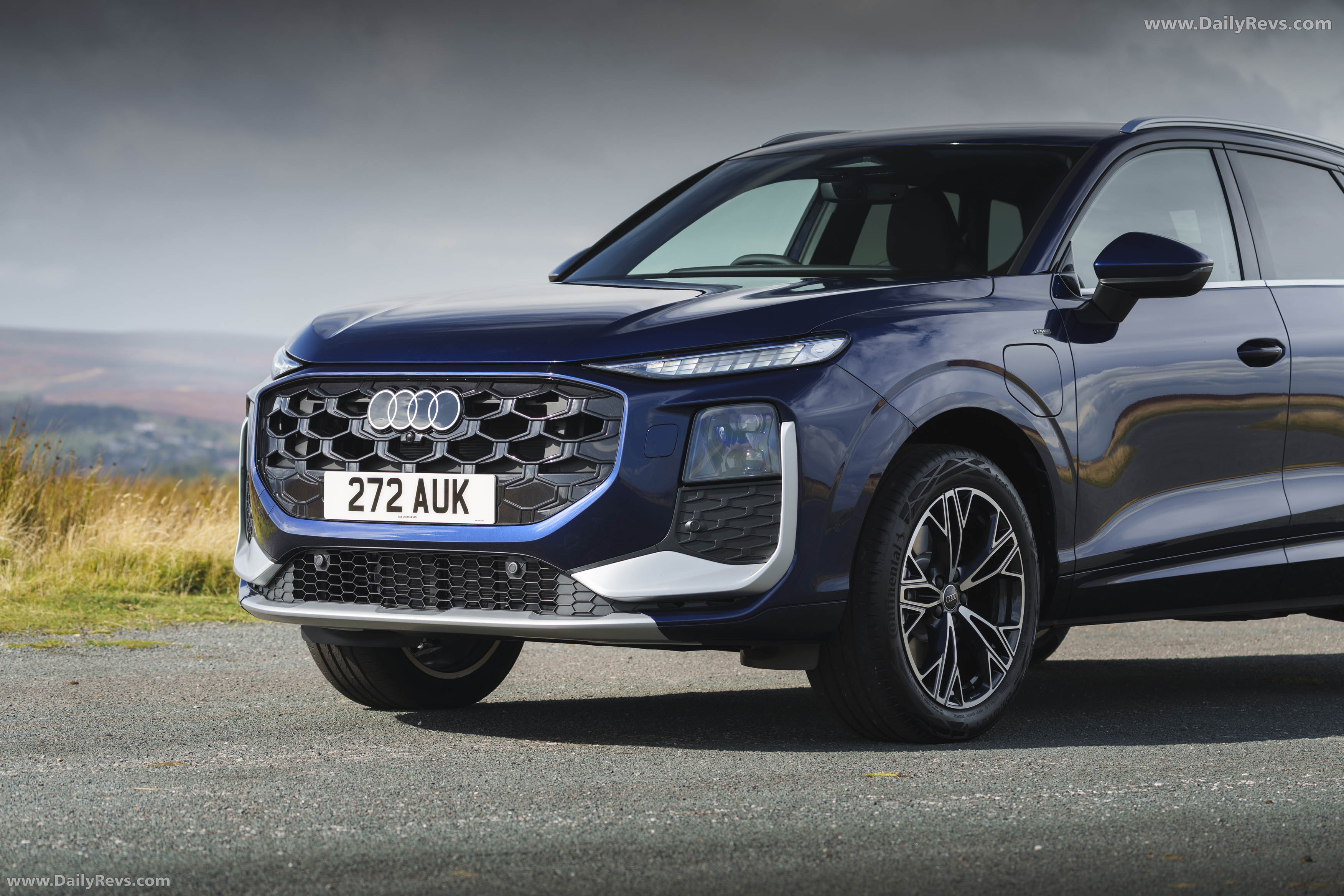 2026 Audi Q3 e-hybrid F3 UK Version Exterior