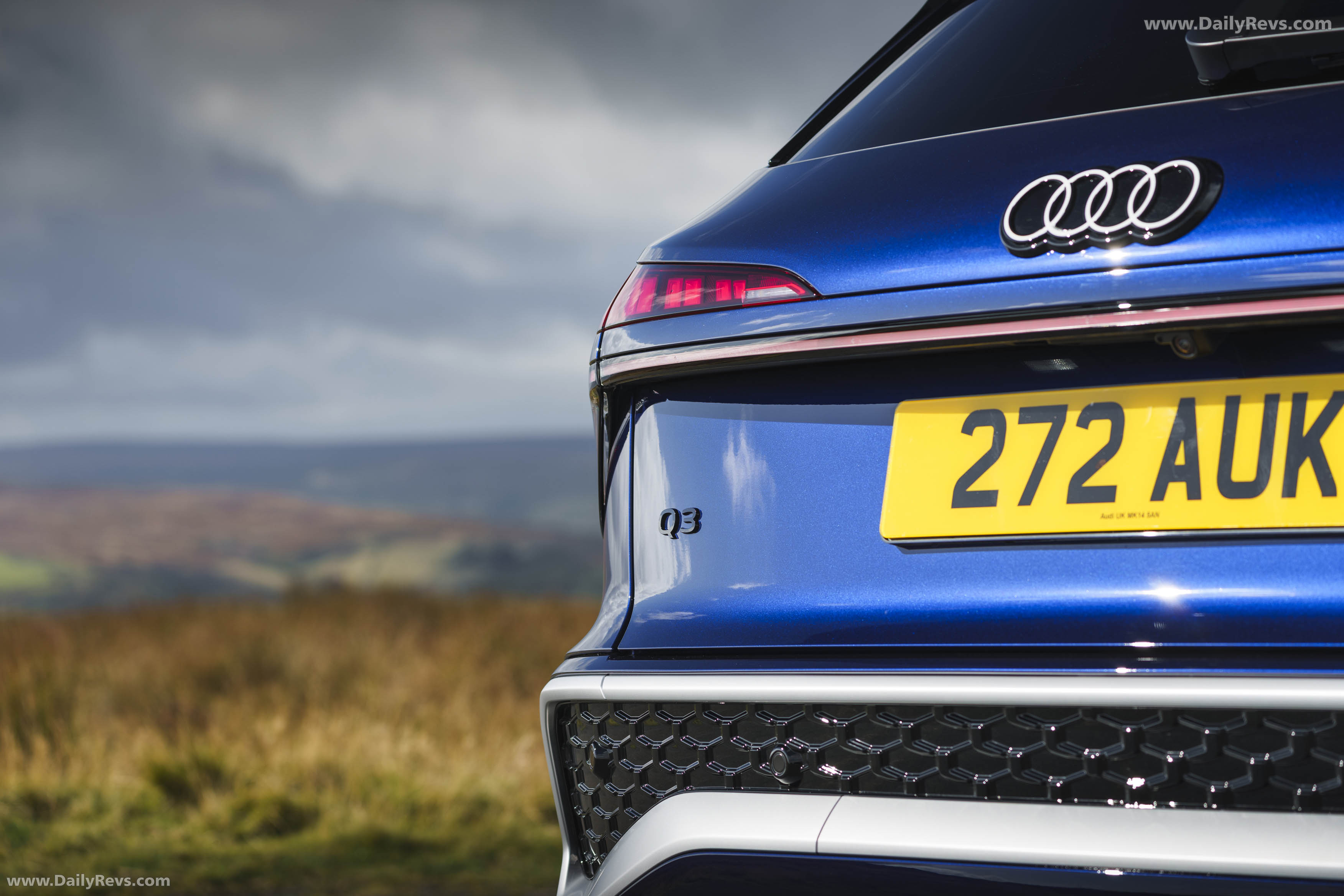 2026 Audi Q3 e-hybrid F3 UK Version Exterior