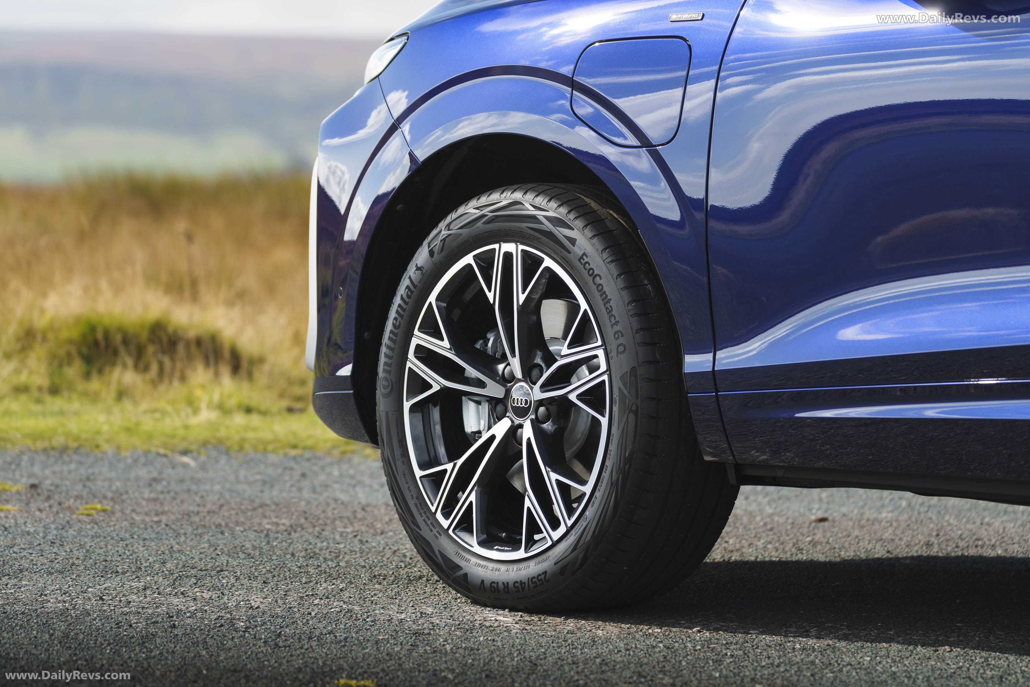 2026 Audi Q3 e-hybrid F3 UK Version Exterior