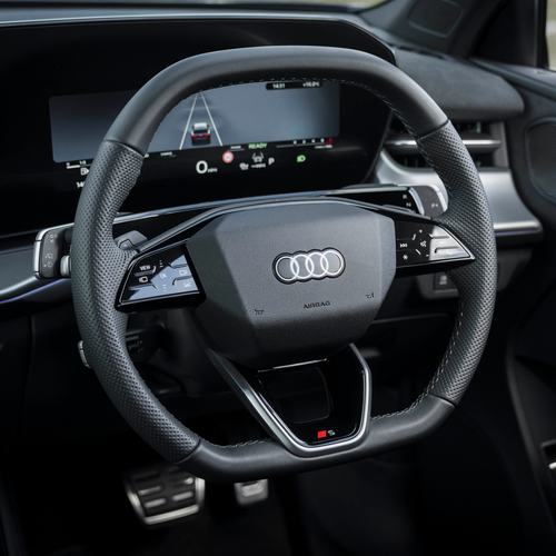 2026 Audi Q3 e-hybrid F3 UK Version Interior