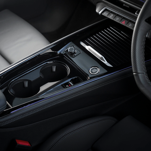 2026 Audi Q3 e-hybrid F3 UK Version Interior